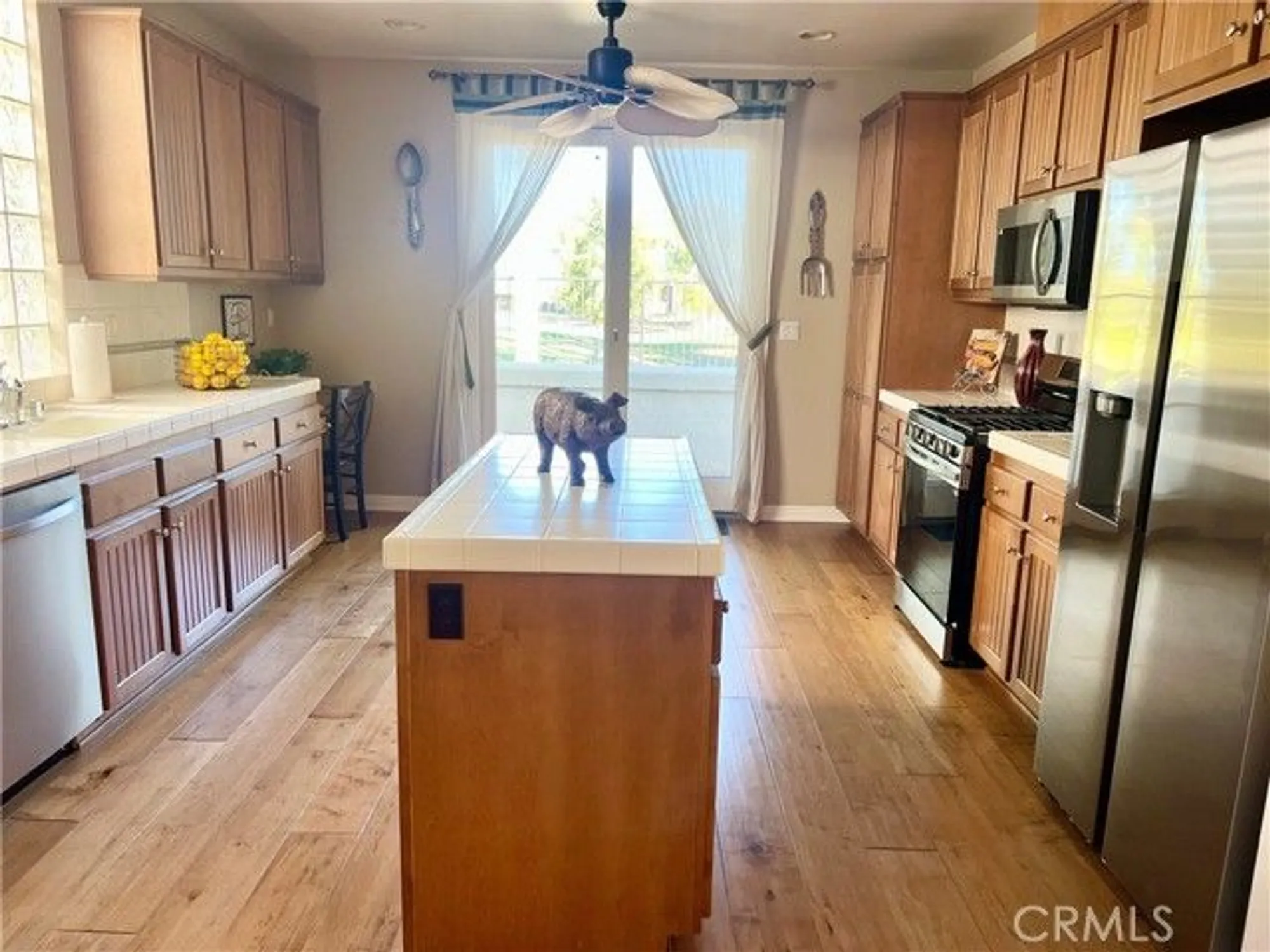 Property Slideshow image 14 of 54 | 270 cog hill ln, Hemet, CA, 92545