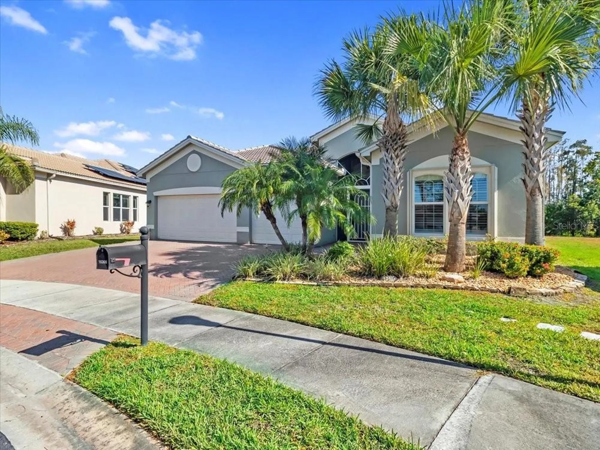 Property Slideshow image 5 of 76 | 16308 garnet glen pl, Wimauma, FL, 33598
