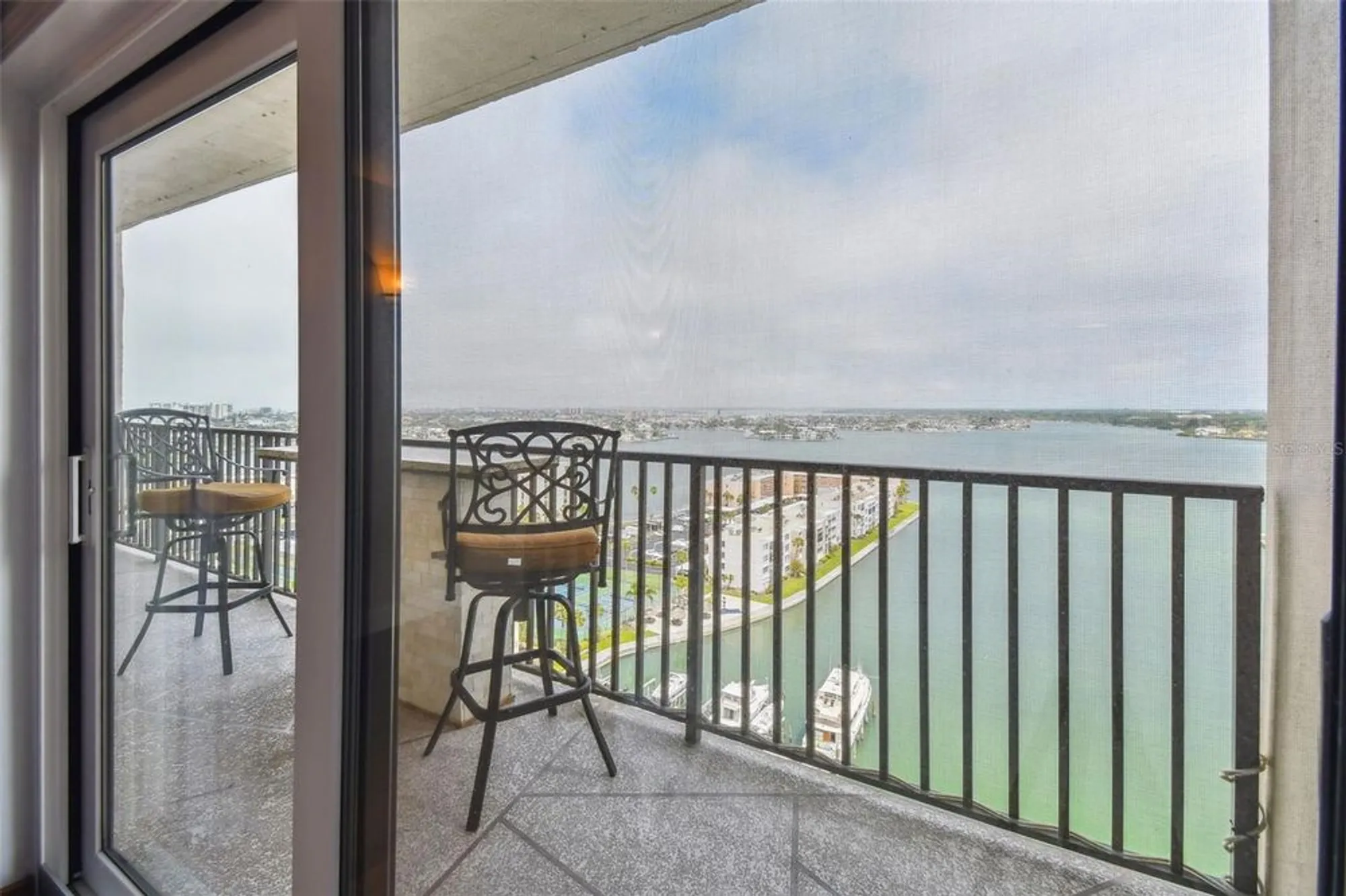 Property Slideshow image 39 of 73 | 7300 sun island dr 1705, South Pasadena, FL, 33707