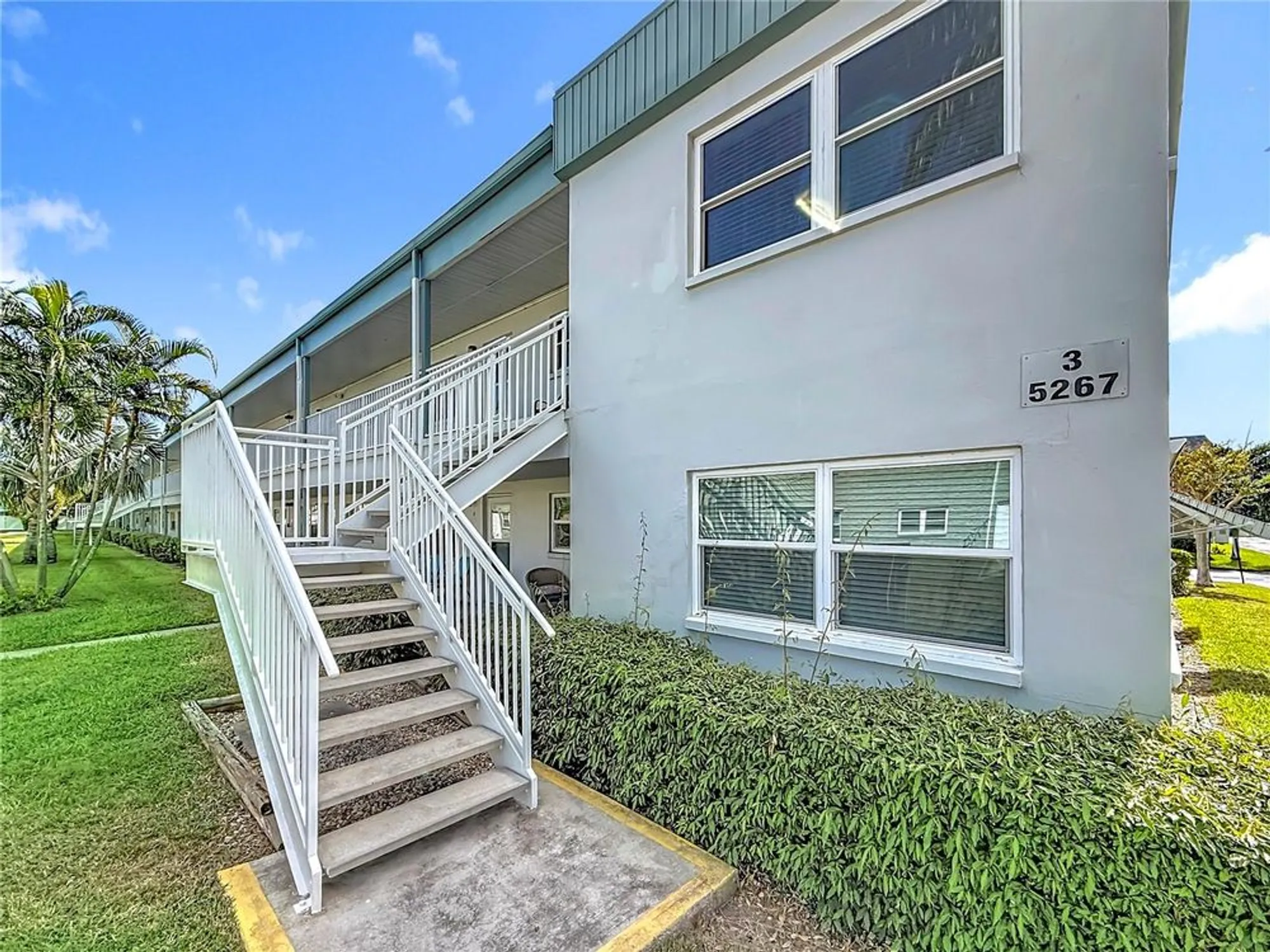 Property Slideshow image 39 of 64 | 5267 81st st n apt 26, Saint Petersburg, FL, 33709