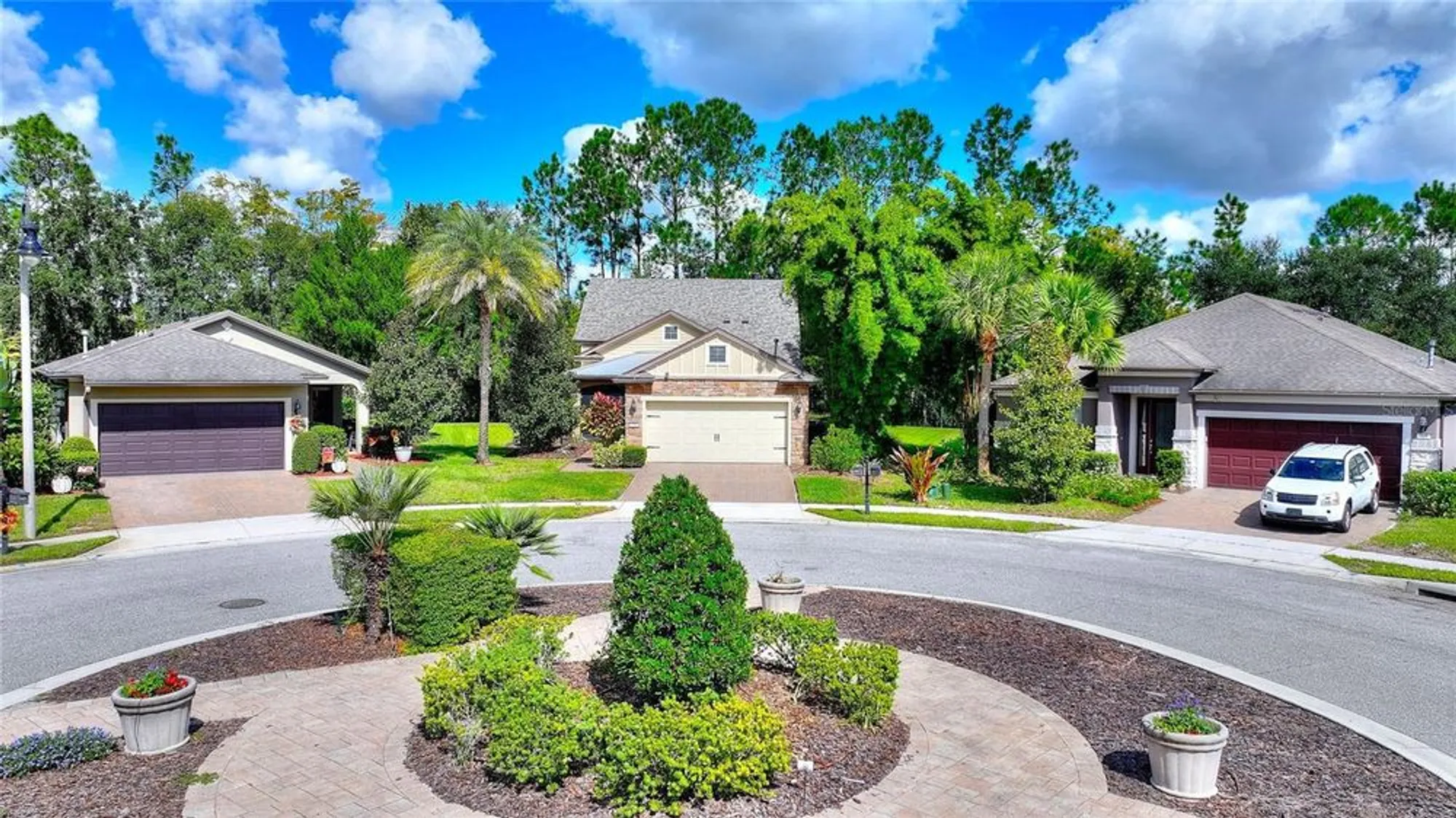 Property Slideshow image 7 of 86 | 513 san sebastian ct, Davenport, FL, 33837