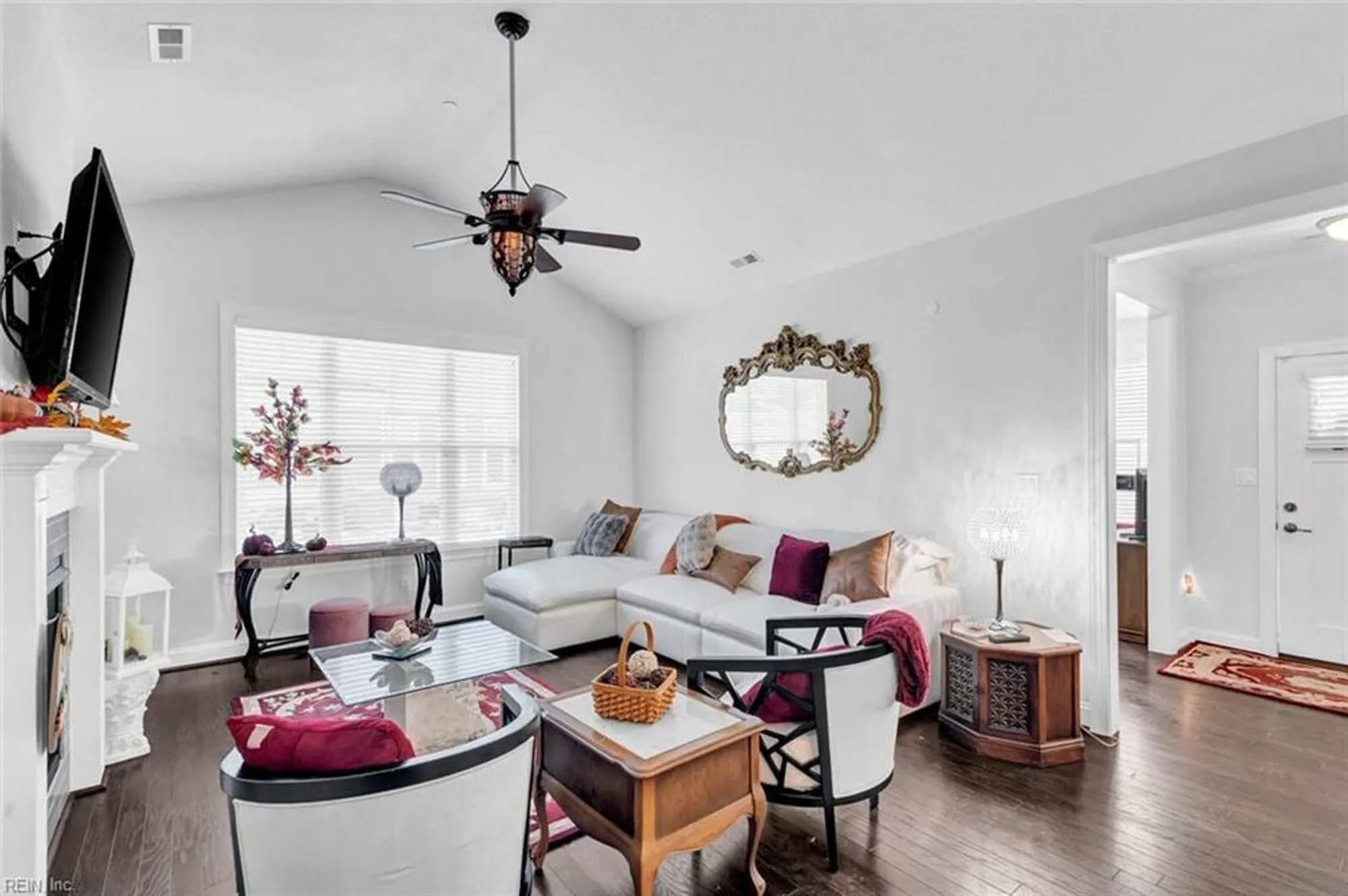 Property Slideshow image 17 of 36 | 936 biltmore way # 37, Chesapeake, VA, 23320