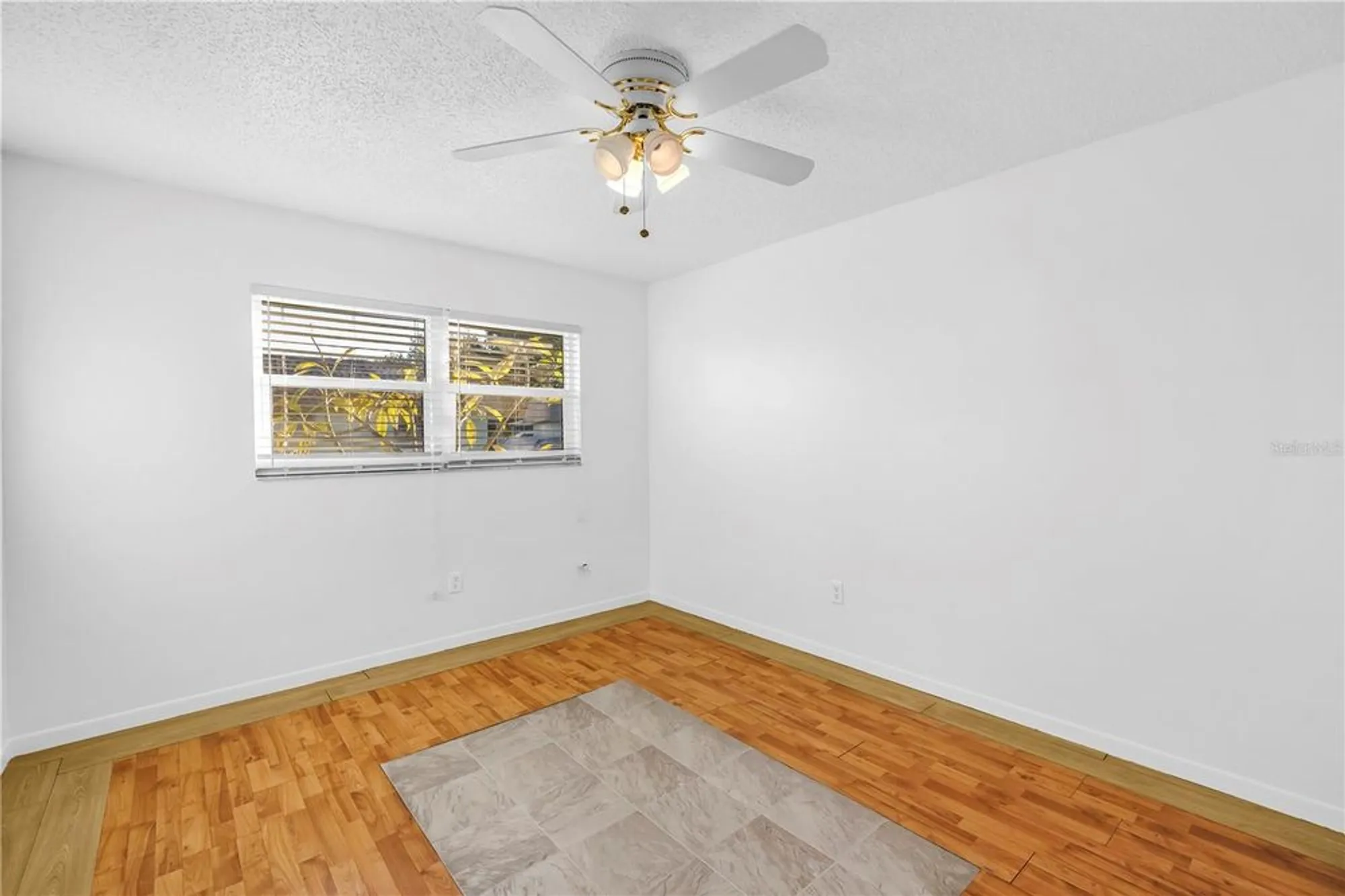 Property Slideshow image 21 of 39 | 7081 lafayette n # 7081, Pinellas Park, FL, 33781