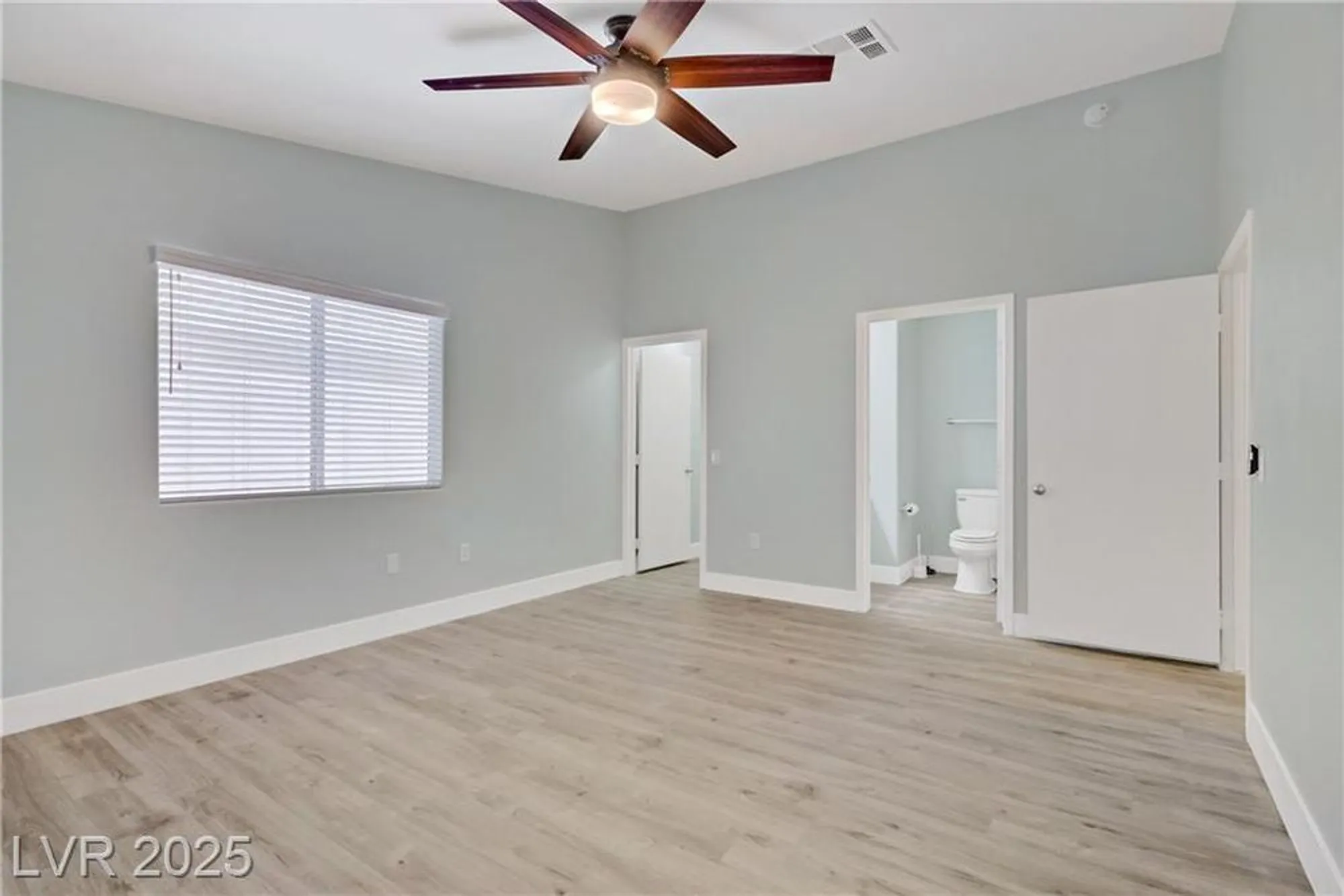 Property Slideshow image 22 of 30 | 5129 midnight oil dr, Las Vegas, NV, 89122