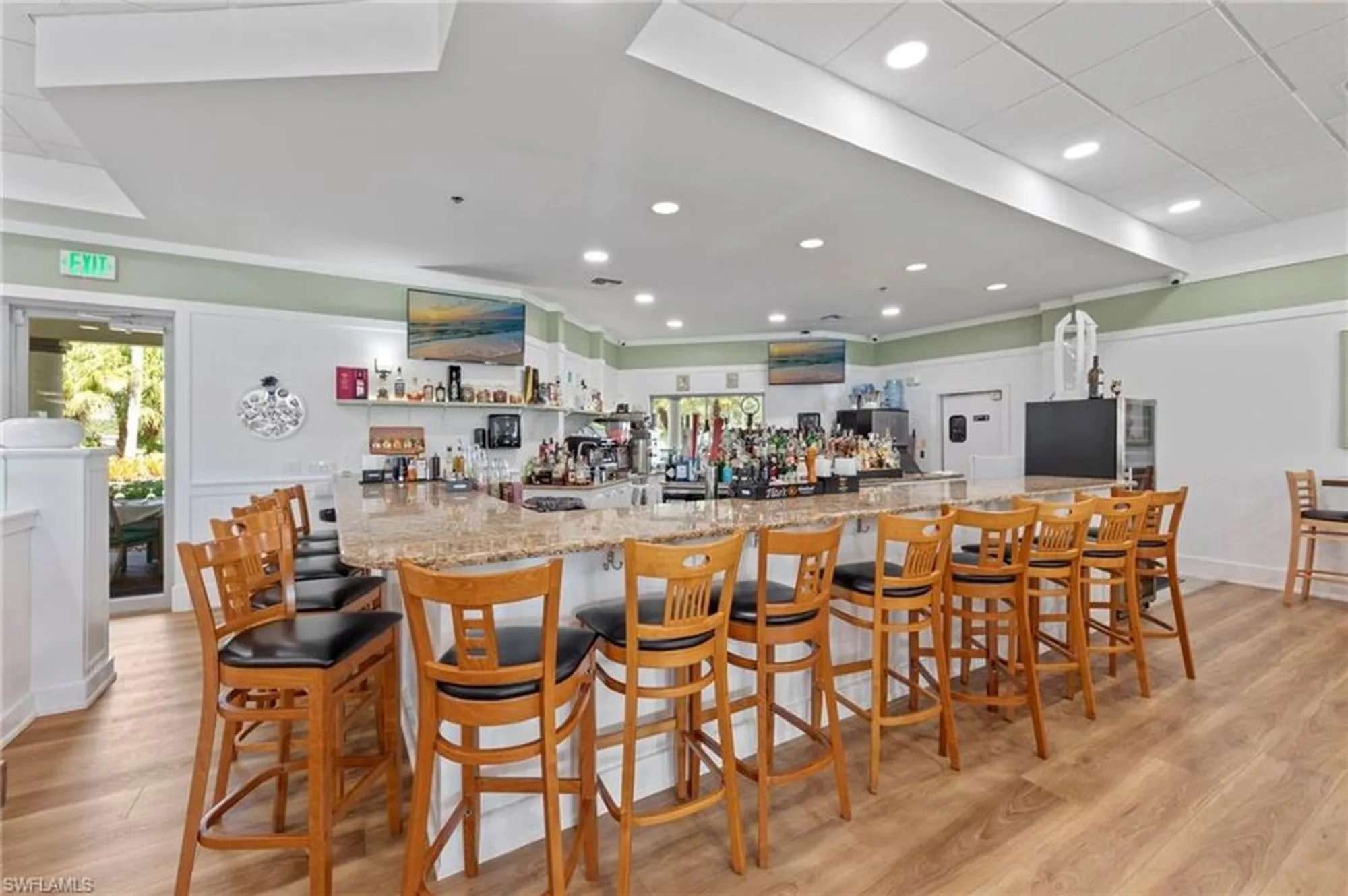 Property Slideshow image 29 of 42 | 5785 drummond way, Naples, FL, 34119