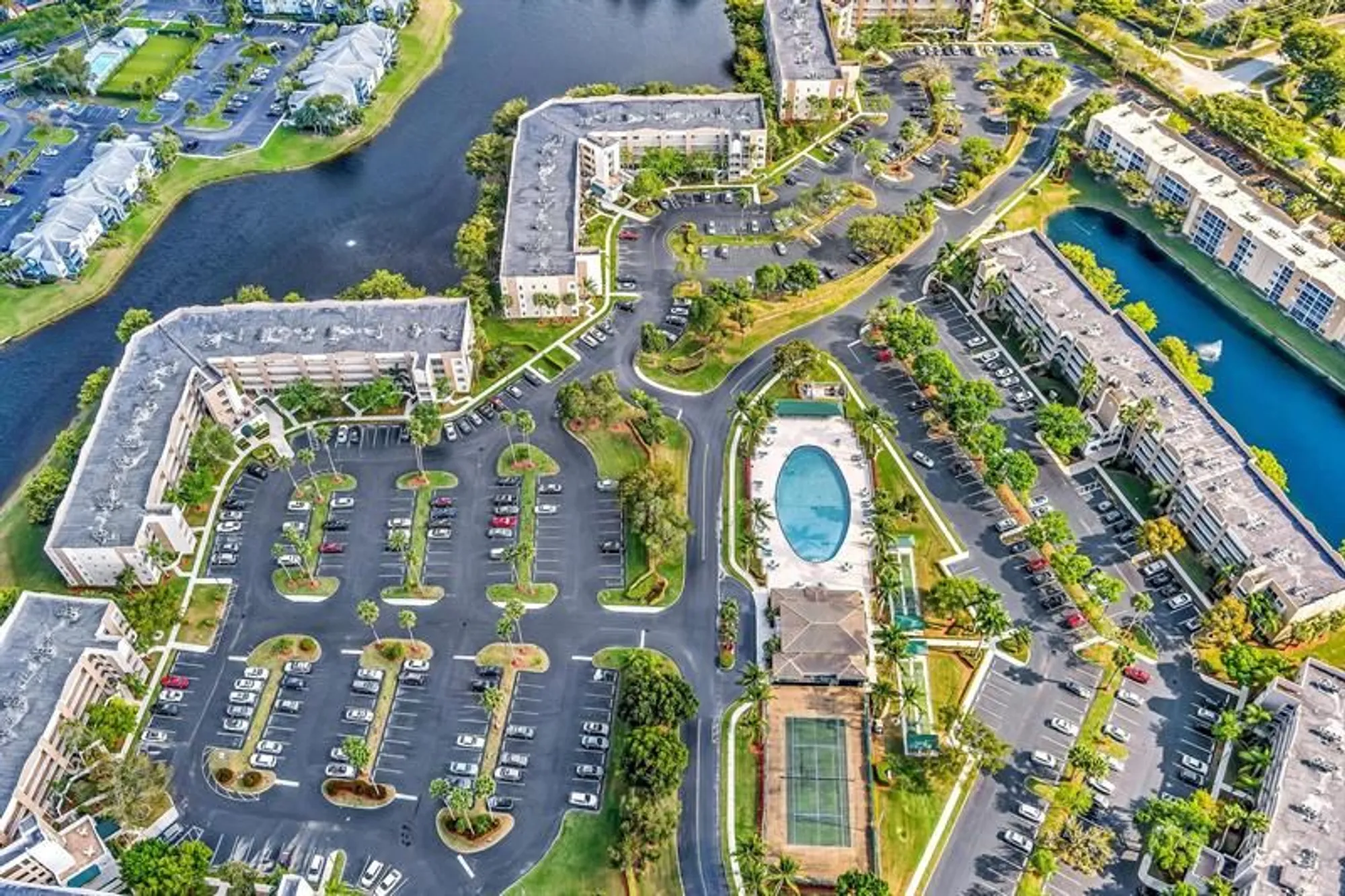 Property Slideshow image 46 of 72 | 9560 weldon cir apt j413, Fort Lauderdale, FL, 33321