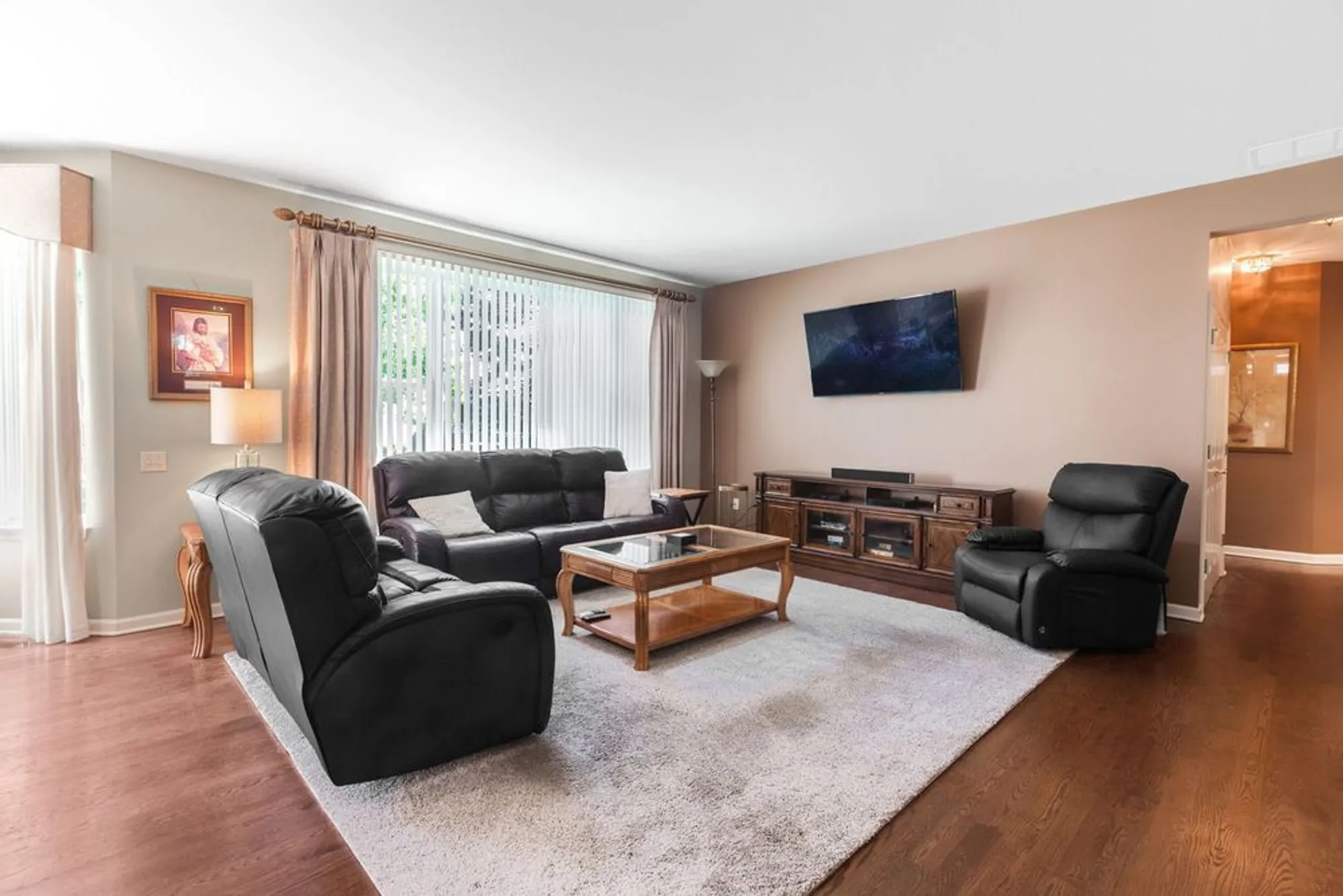 Property Slideshow image 7 of 25 | 12078 spring creek dr, Huntley, IL, 60142