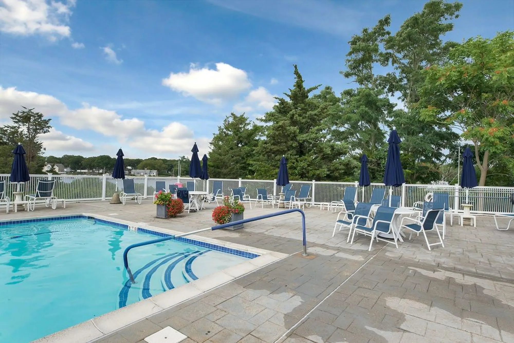 Property Slideshow image 24 of 30 | 279 dockside ct, Moriches, NY, 11955