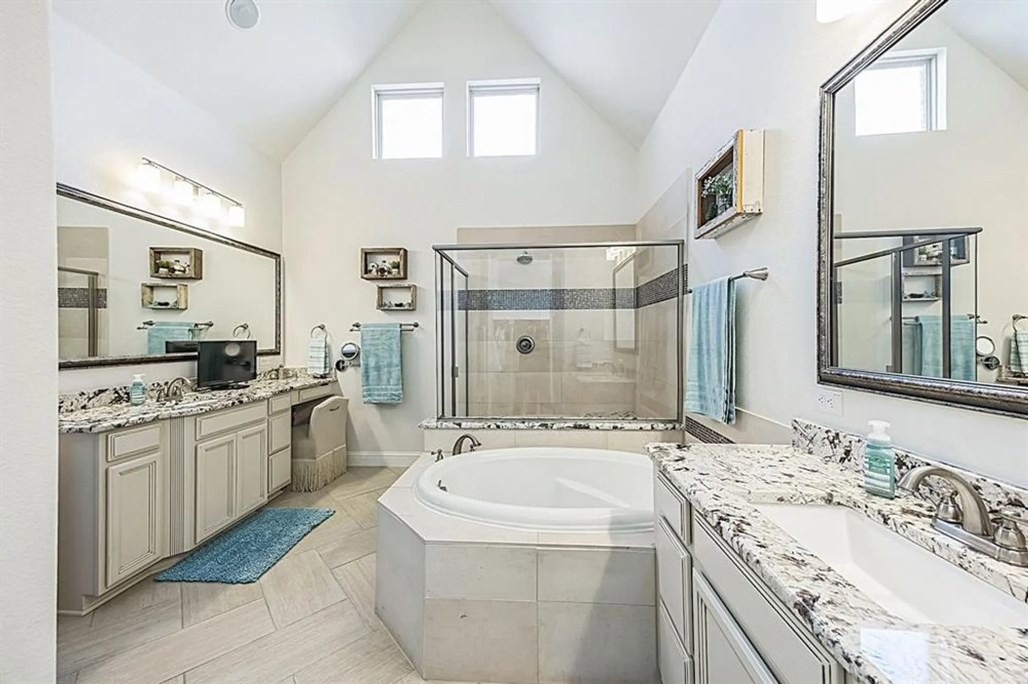 Property Slideshow image 18 of 40 | 5308 sutton cir, Mckinney, TX, 75070