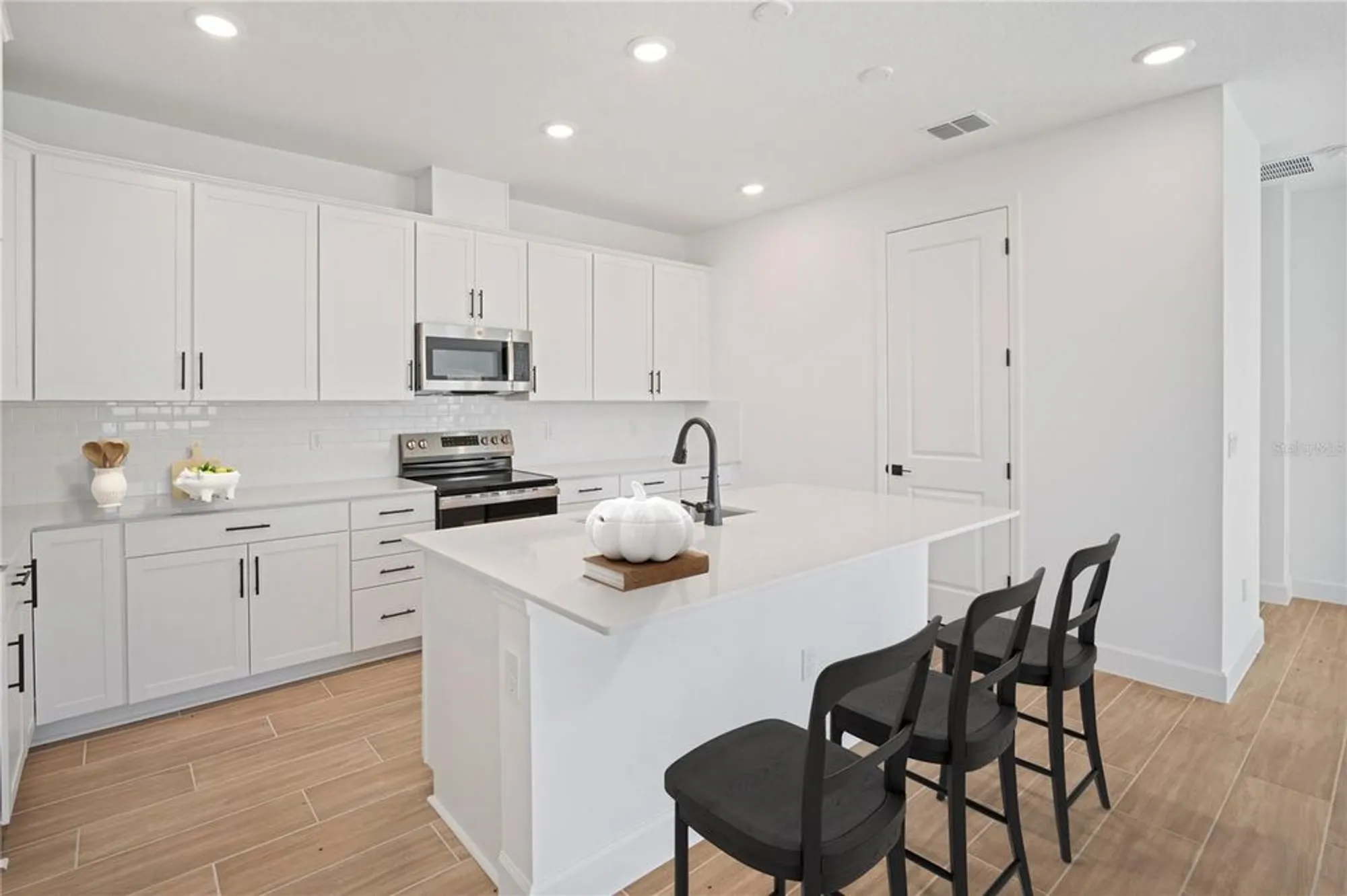 Property Slideshow image 13 of 30 | 9253 players dr, Weeki Wachee, FL, 34613