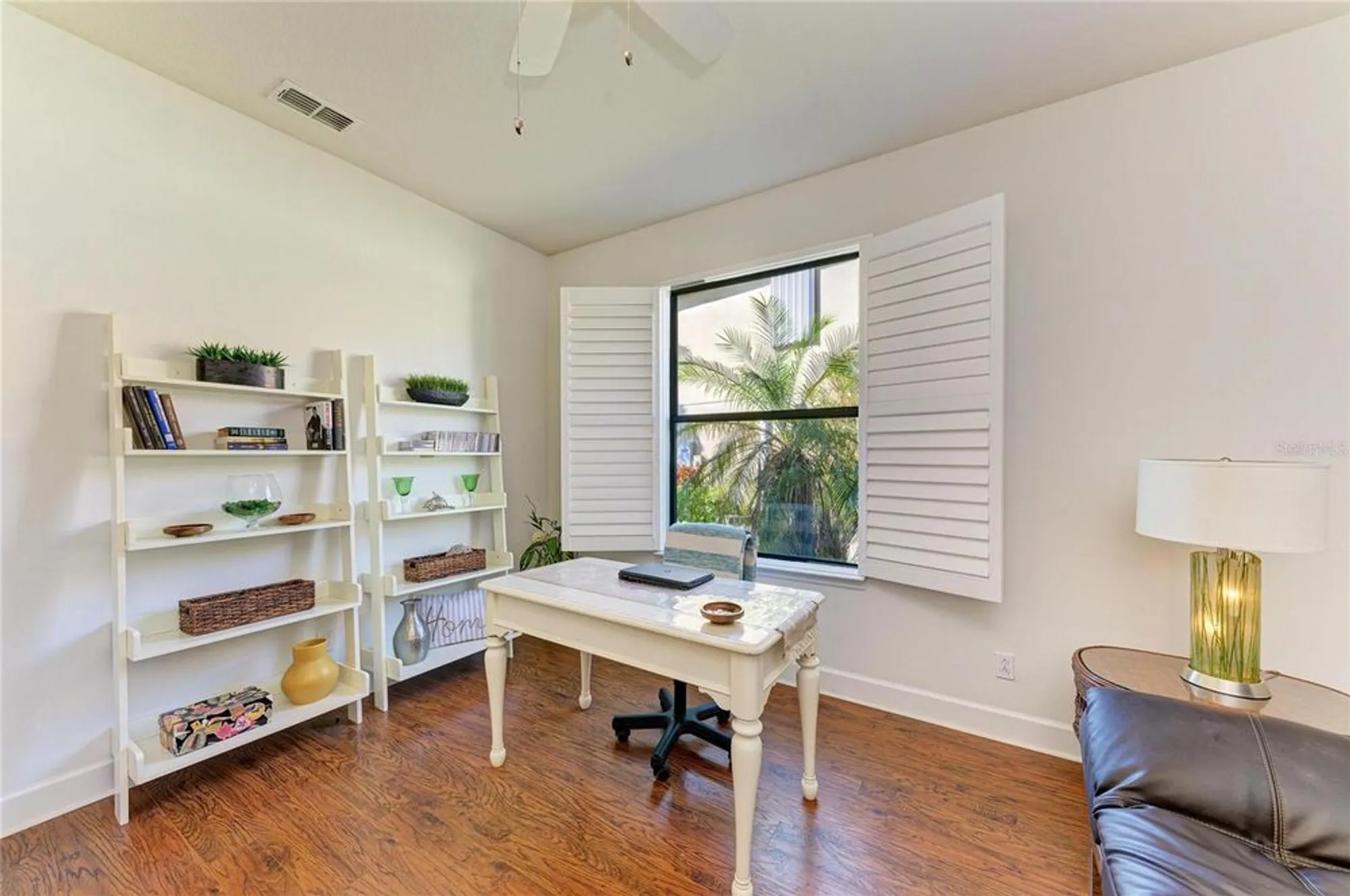 Property Slideshow image 28 of 50 | 1867 batello dr, Venice, FL, 34292