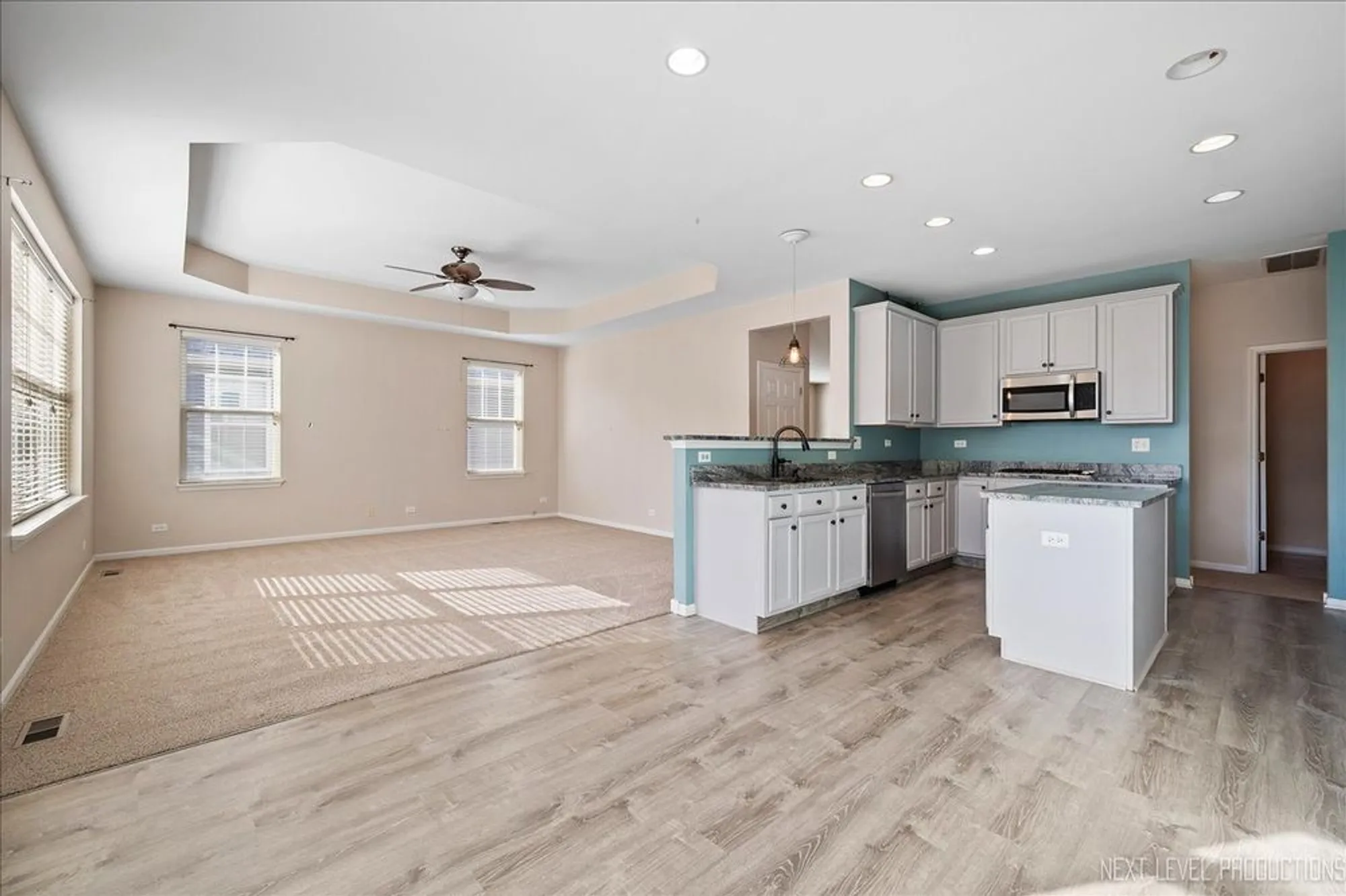Property Slideshow image 12 of 29 | 712 bohannon cir, Oswego, IL, 60543