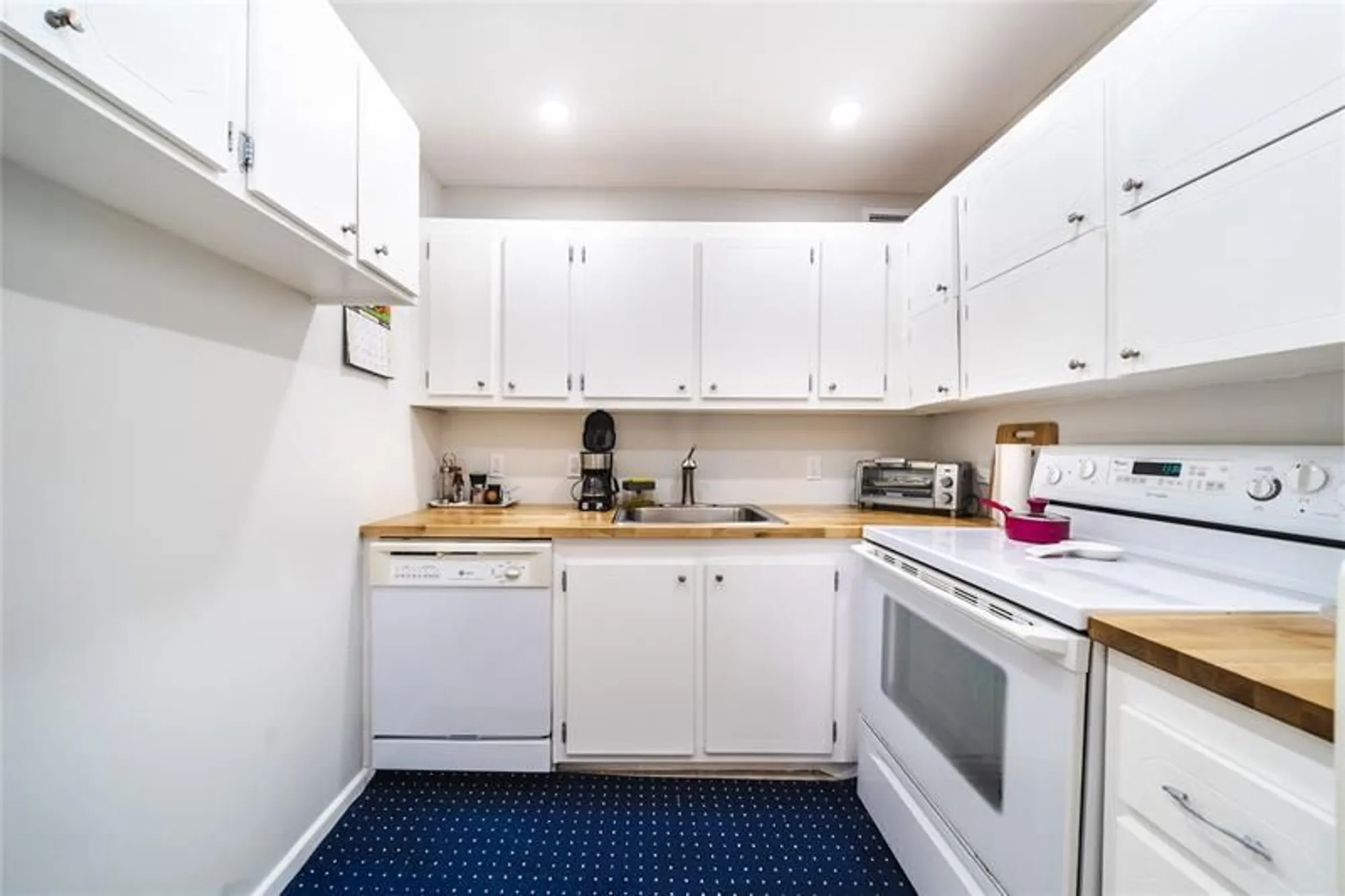 Property Slideshow image 6 of 37 | 458 tilford u # 458, Deerfield Beach, FL, 33442