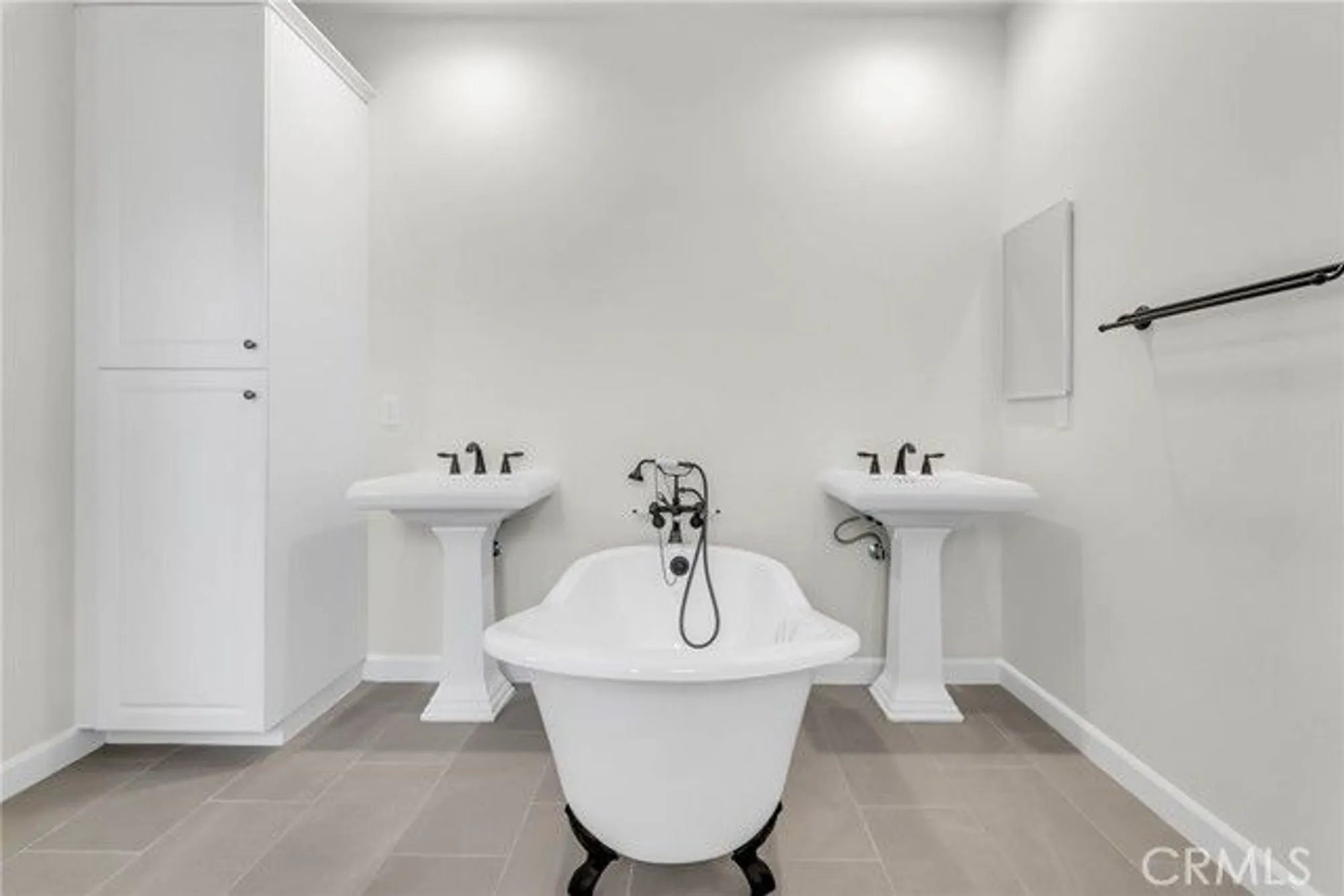 Property Slideshow image 19 of 35 | 7420 desert sky dr, Yucca Valley, CA, 92284