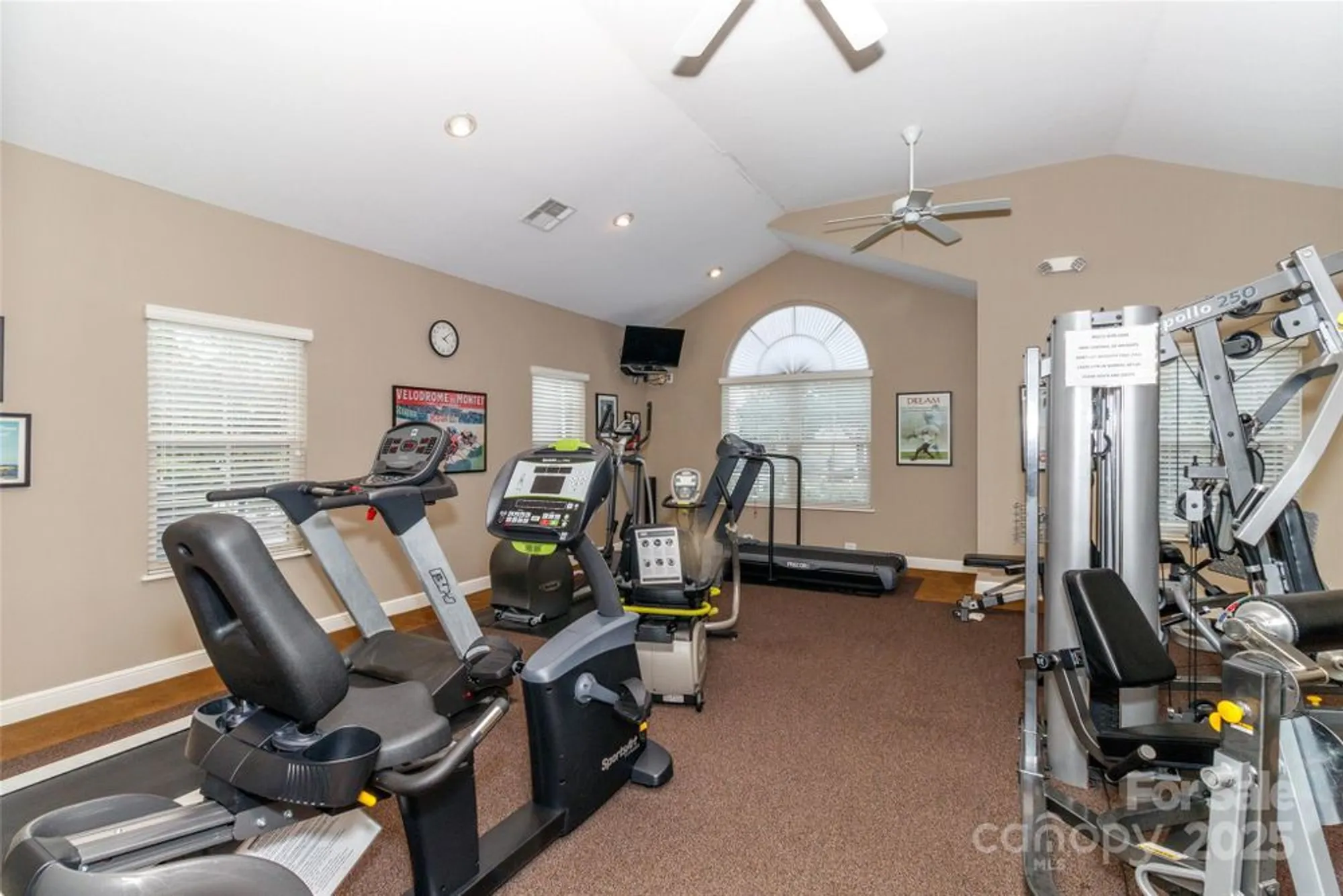 Property Slideshow image 31 of 46 | 4423 parkgate dr, Matthews, NC, 28105
