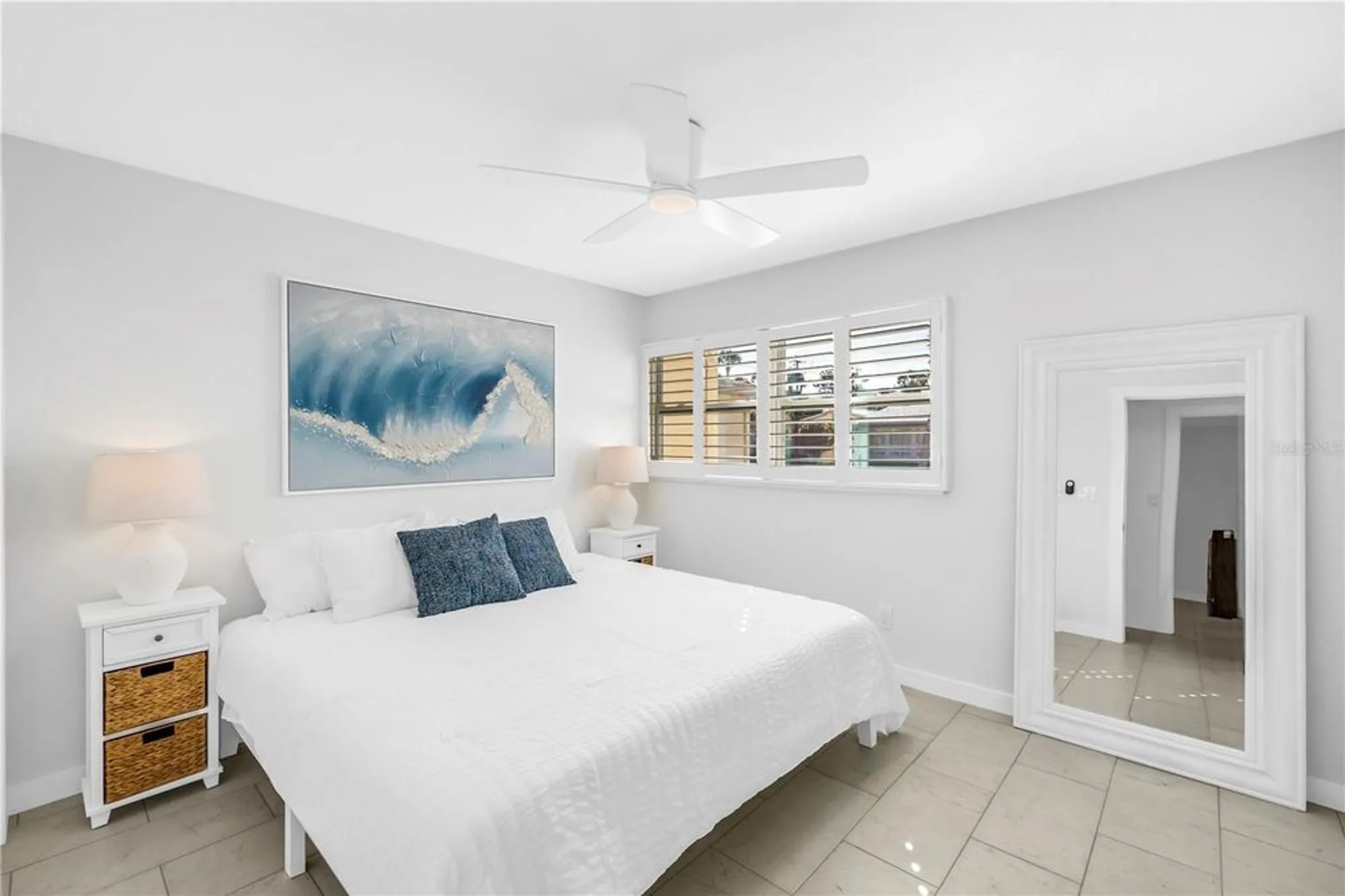 Property Slideshow image 26 of 60 | 111 whispering sands cir # v38, Sarasota, FL, 34242