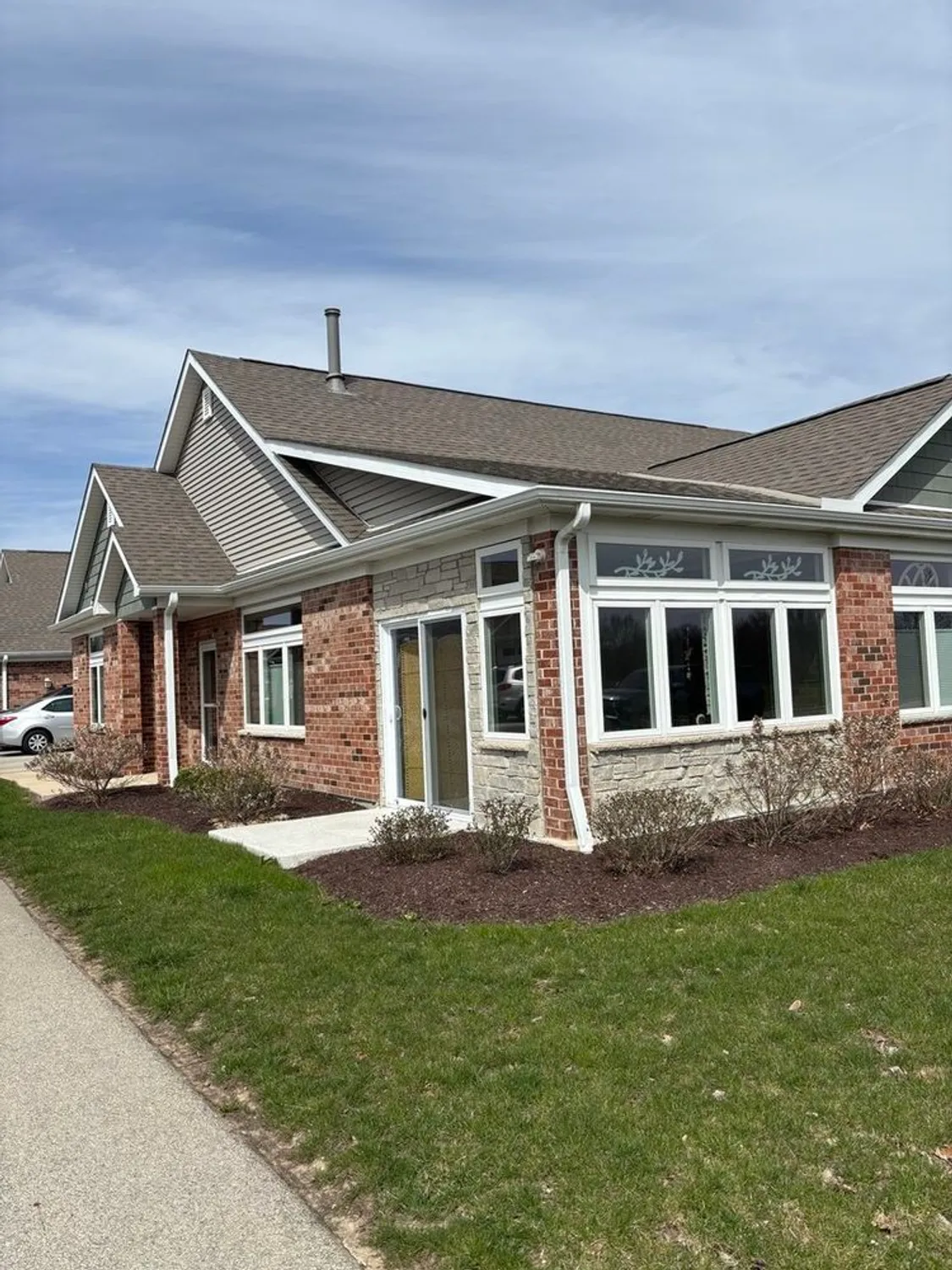 Property Slideshow image 2 of 34 | 408 stearn dr # 408, Genoa, IL, 60135