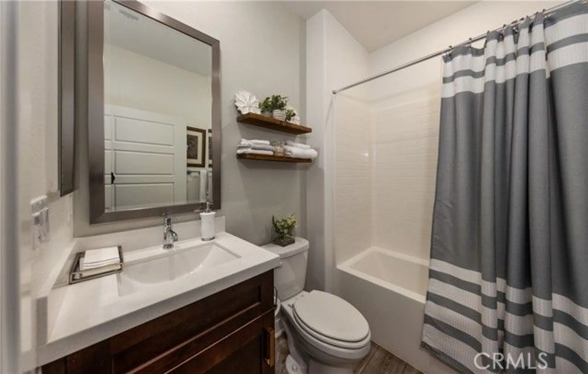 Property Slideshow image 16 of 40 | 1575 village green way, Beaumont, CA, 92223