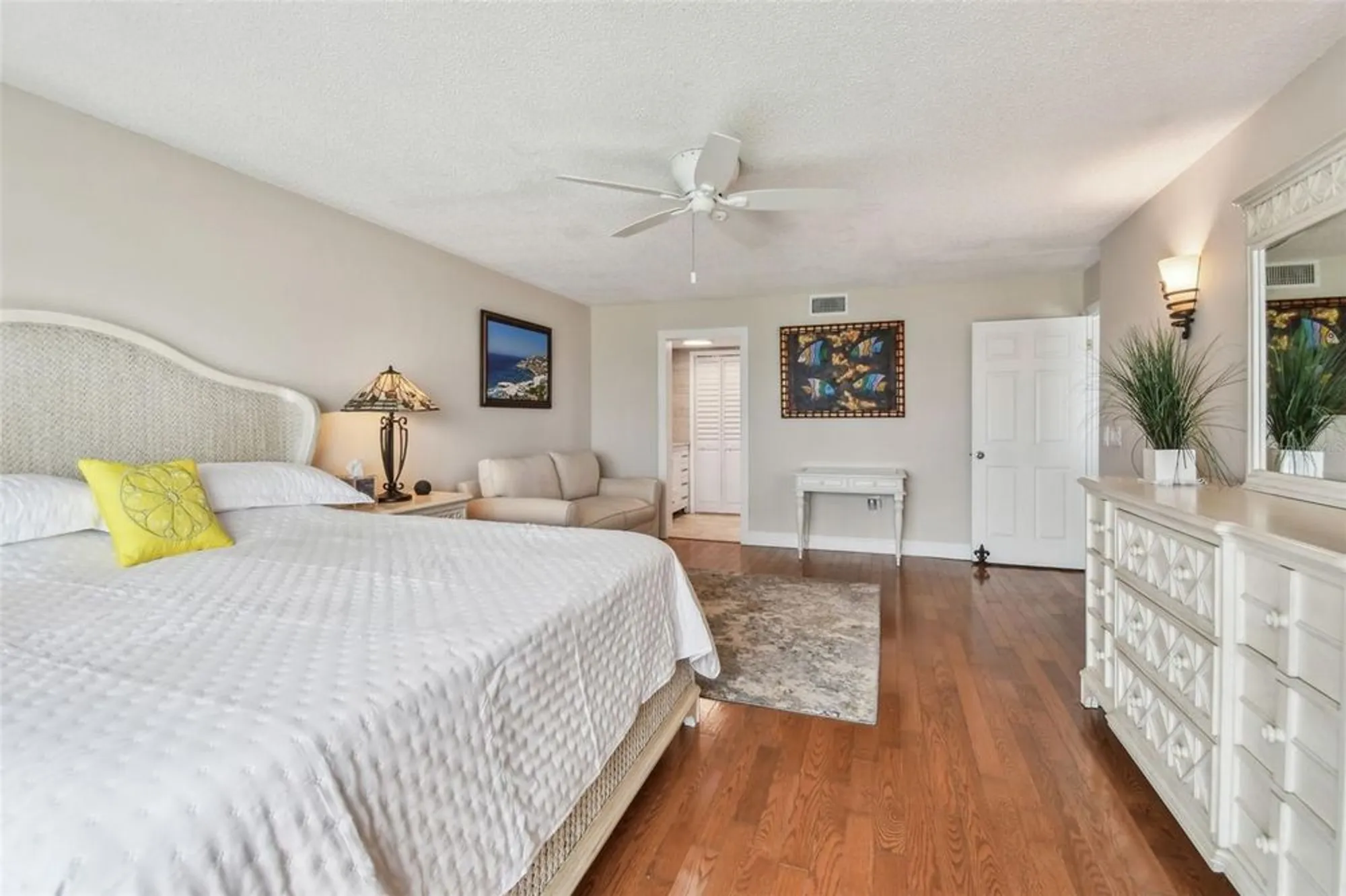 Property Slideshow image 40 of 73 | 7300 sun island dr 1705, South Pasadena, FL, 33707