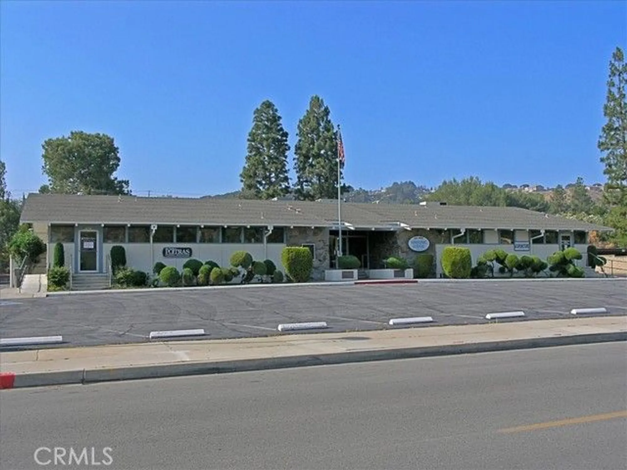 Property Slideshow image 31 of 34 | 19380 anzel cir, Newhall, CA, 91321