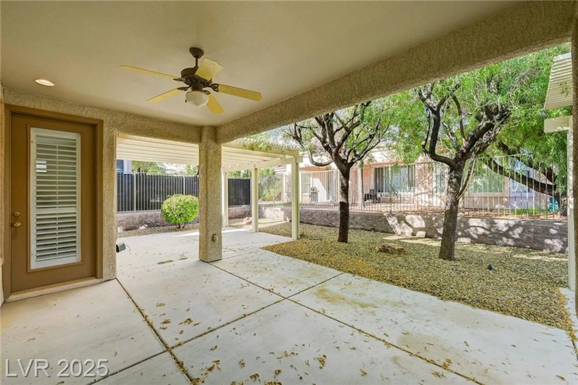 Property Slideshow image 34 of 96 | 10372 abisso dr, Las Vegas, NV, 89135