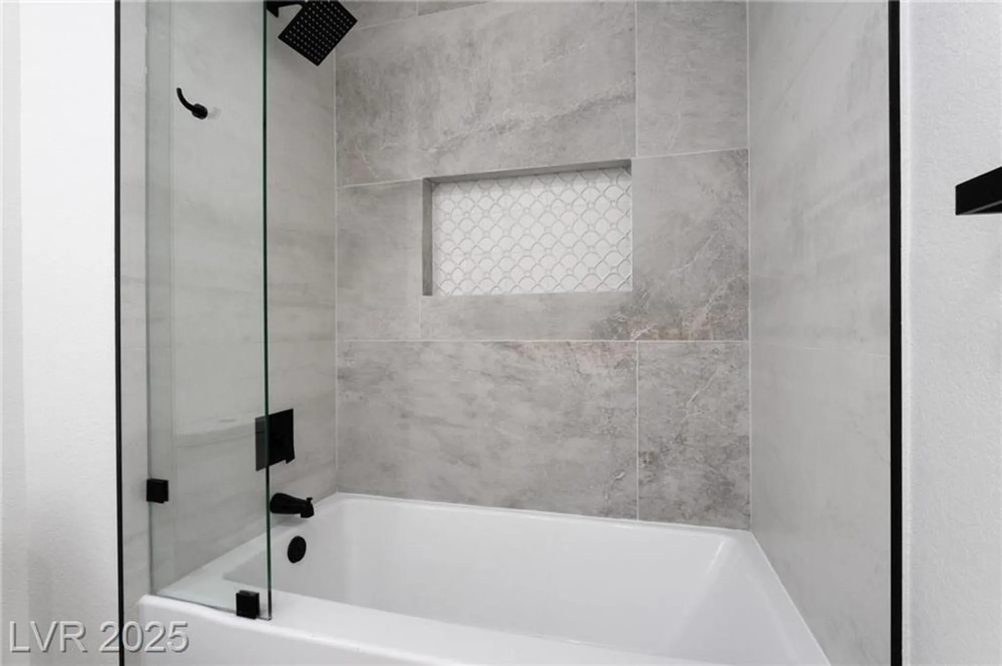 Property Slideshow image 36 of 57 | 2528 sunup dr, Las Vegas, NV, 89134