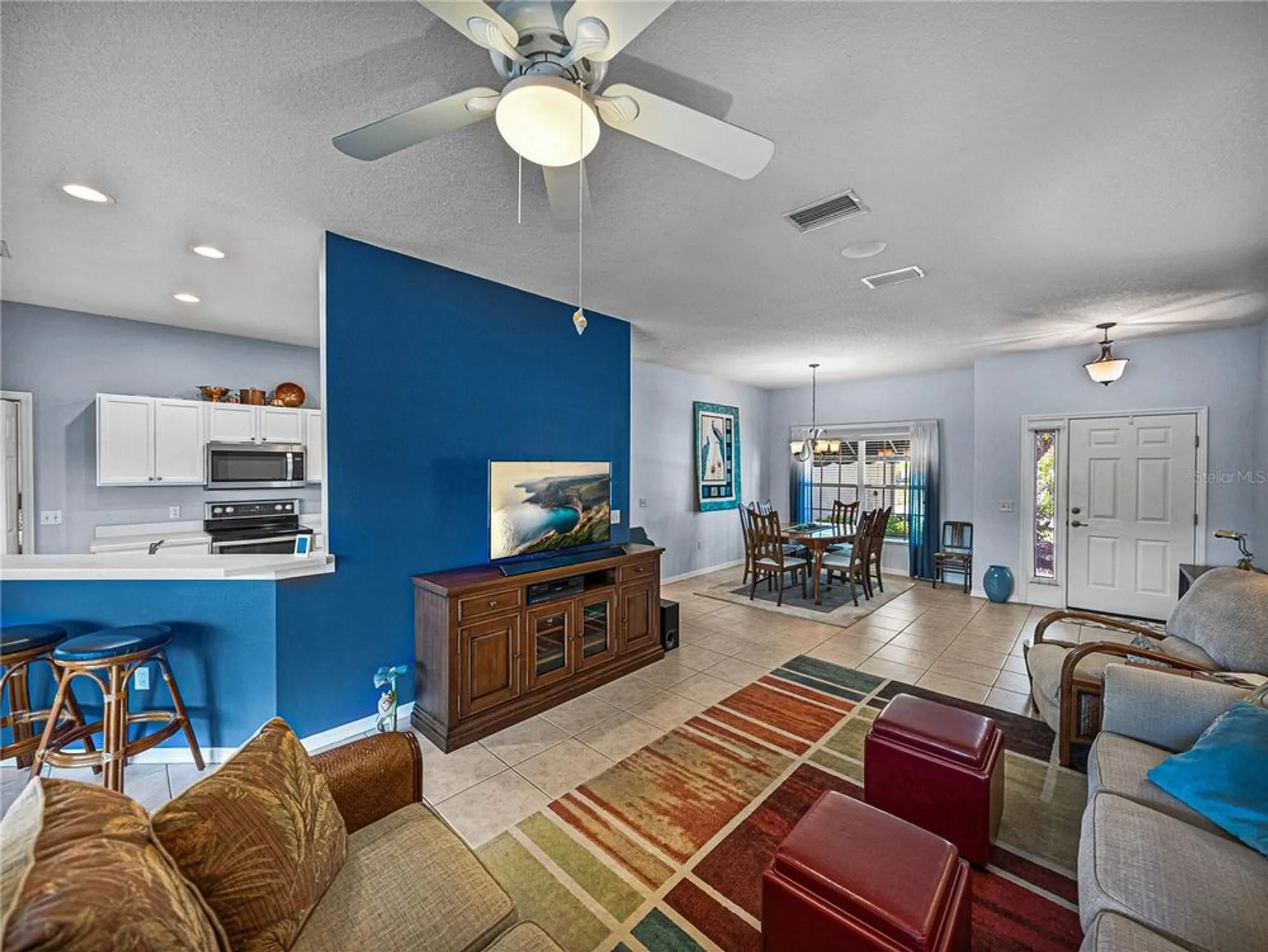 Property Slideshow image 16 of 100 | 4168 aberdeen ln, Lake Wales, FL, 33859