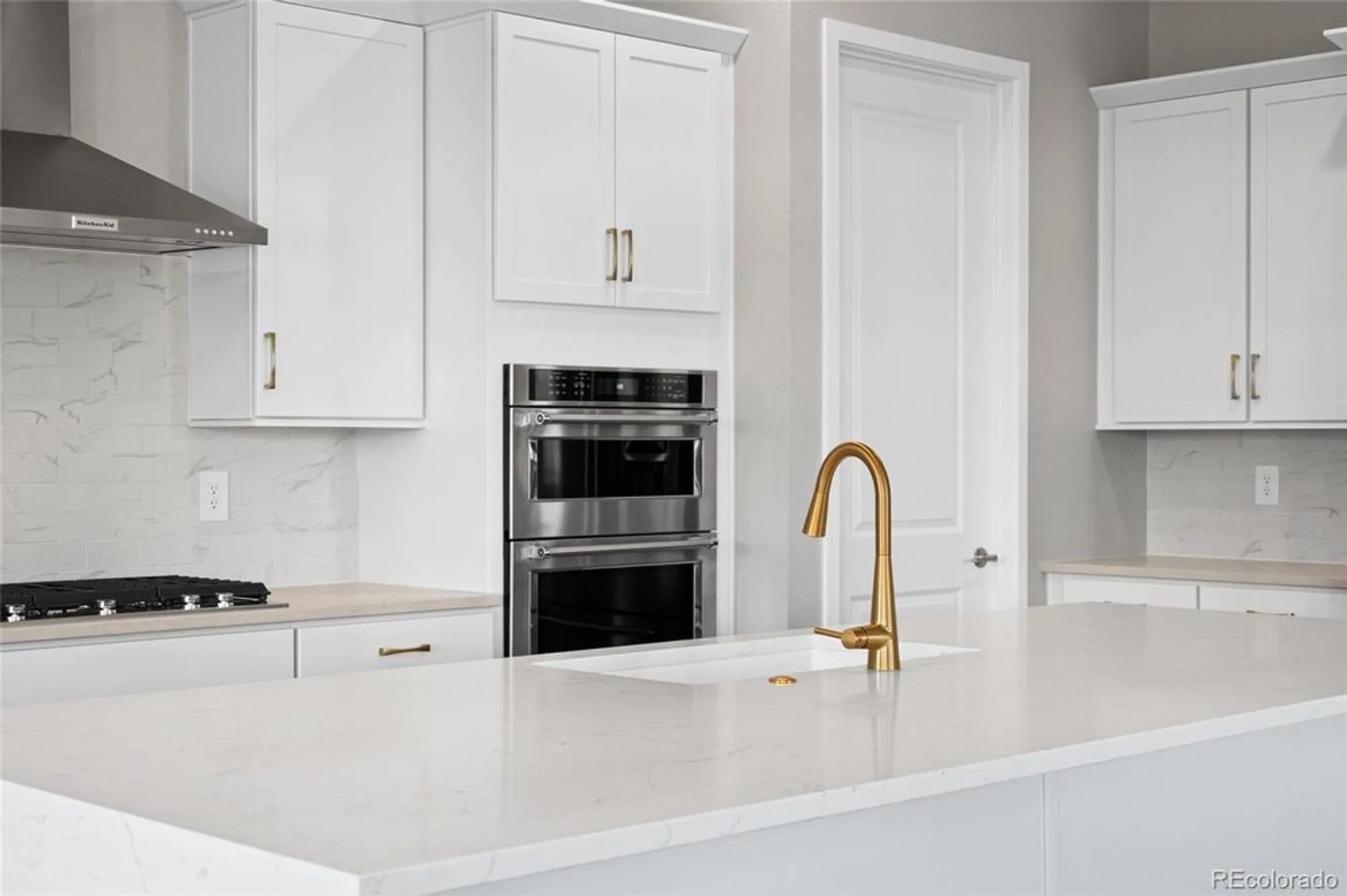 Property Slideshow image 6 of 37 | 8871 s quemoy st, Aurora, CO, 80016