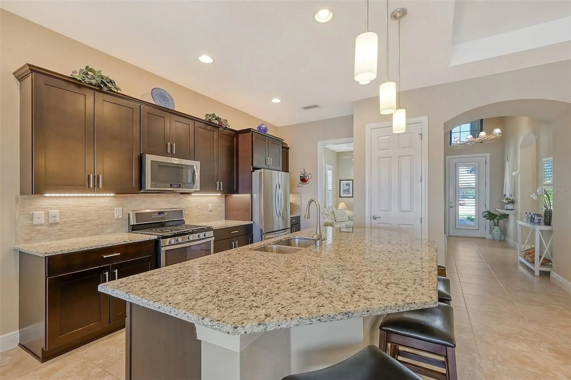 Property Slideshow image 23 of 100 | 1014 overlook ct, Bradenton, FL, 34208
