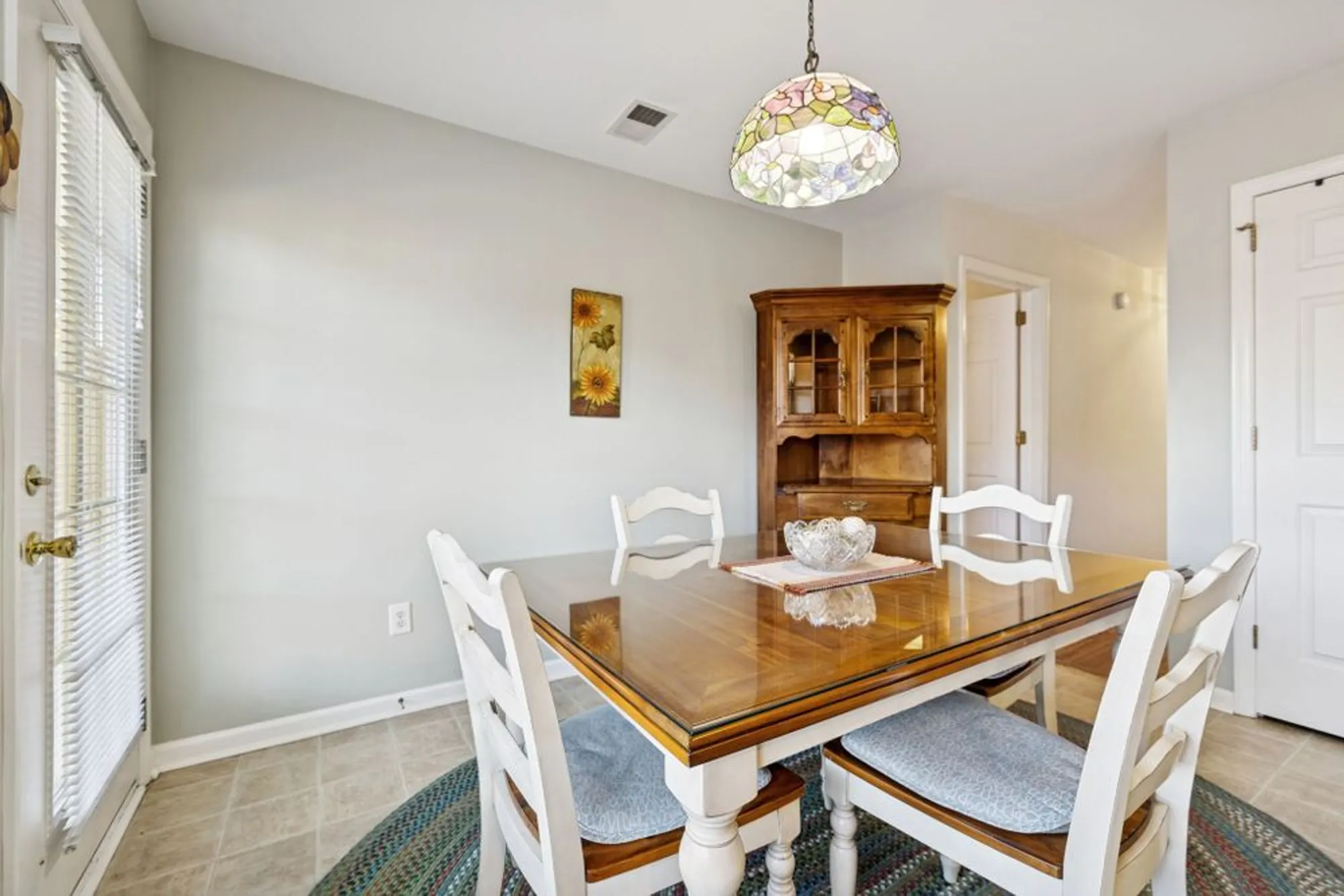 Property Slideshow image 13 of 49 | 117 newsom grn, Nashville, TN, 37221