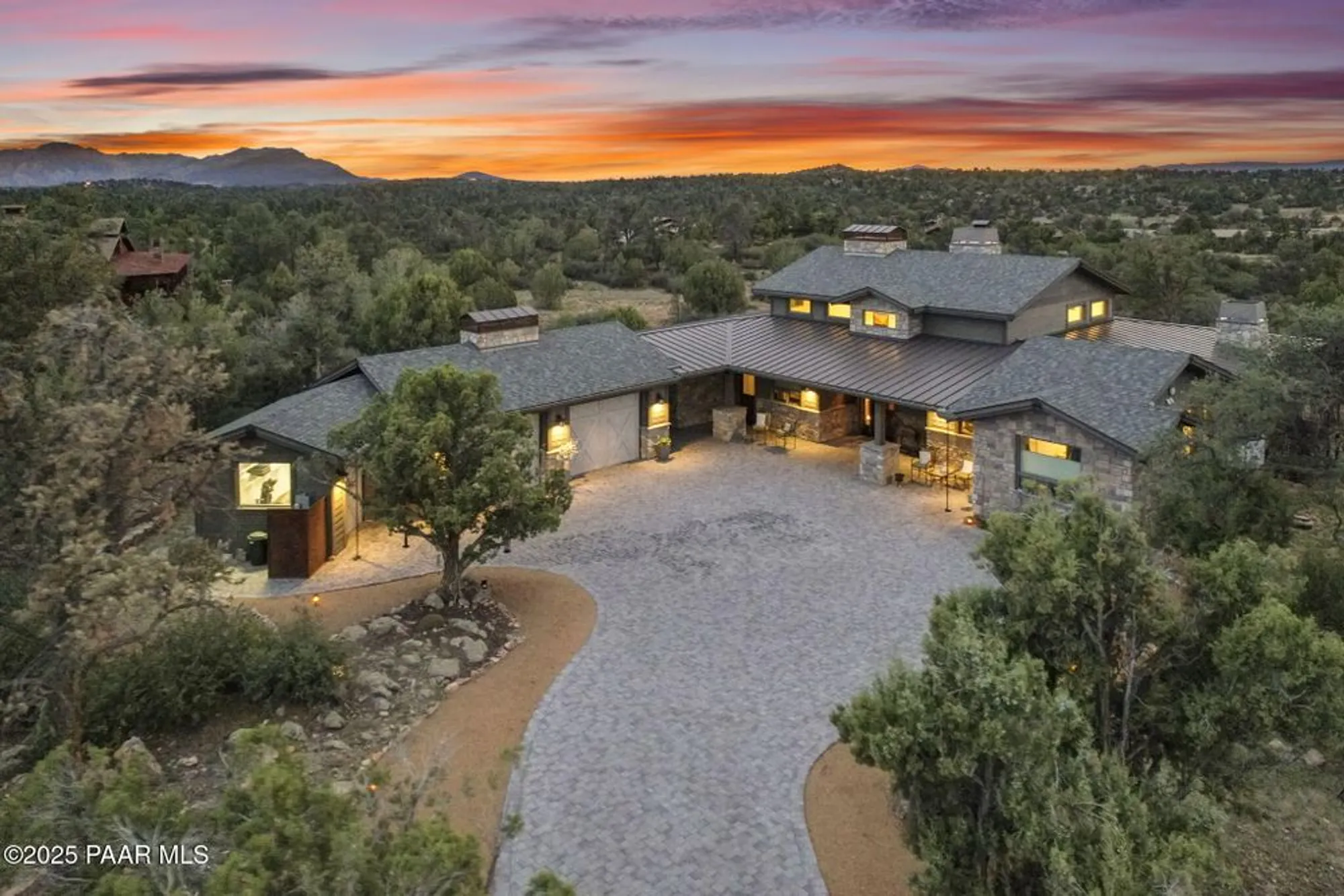 Property Slideshow image 2 of 60 | 12145 w cooper morgan trl, Prescott, AZ, 86305