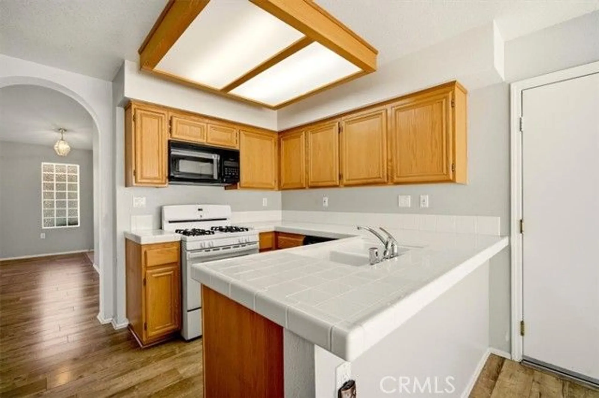 Property Slideshow image 16 of 36 | 19146 oak st, Apple Valley, CA, 92308
