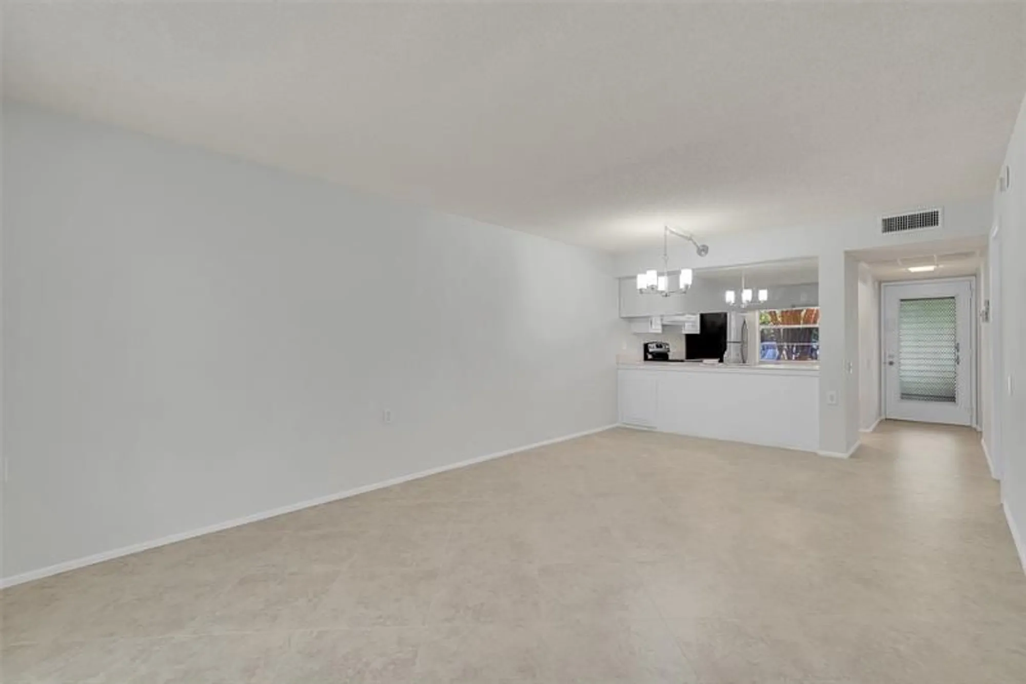 Property Slideshow image 18 of 37 | 2612 nassau bnd d1, Coconut Creek, FL, 33066