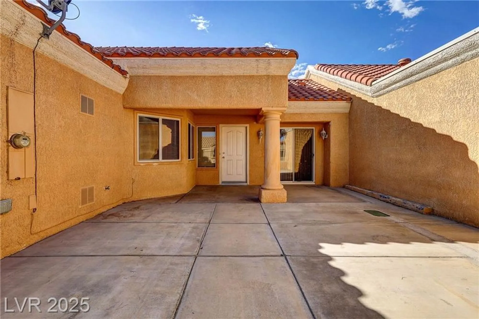Property Slideshow image 27 of 42 | 2501 showcase dr, Las Vegas, NV, 89134