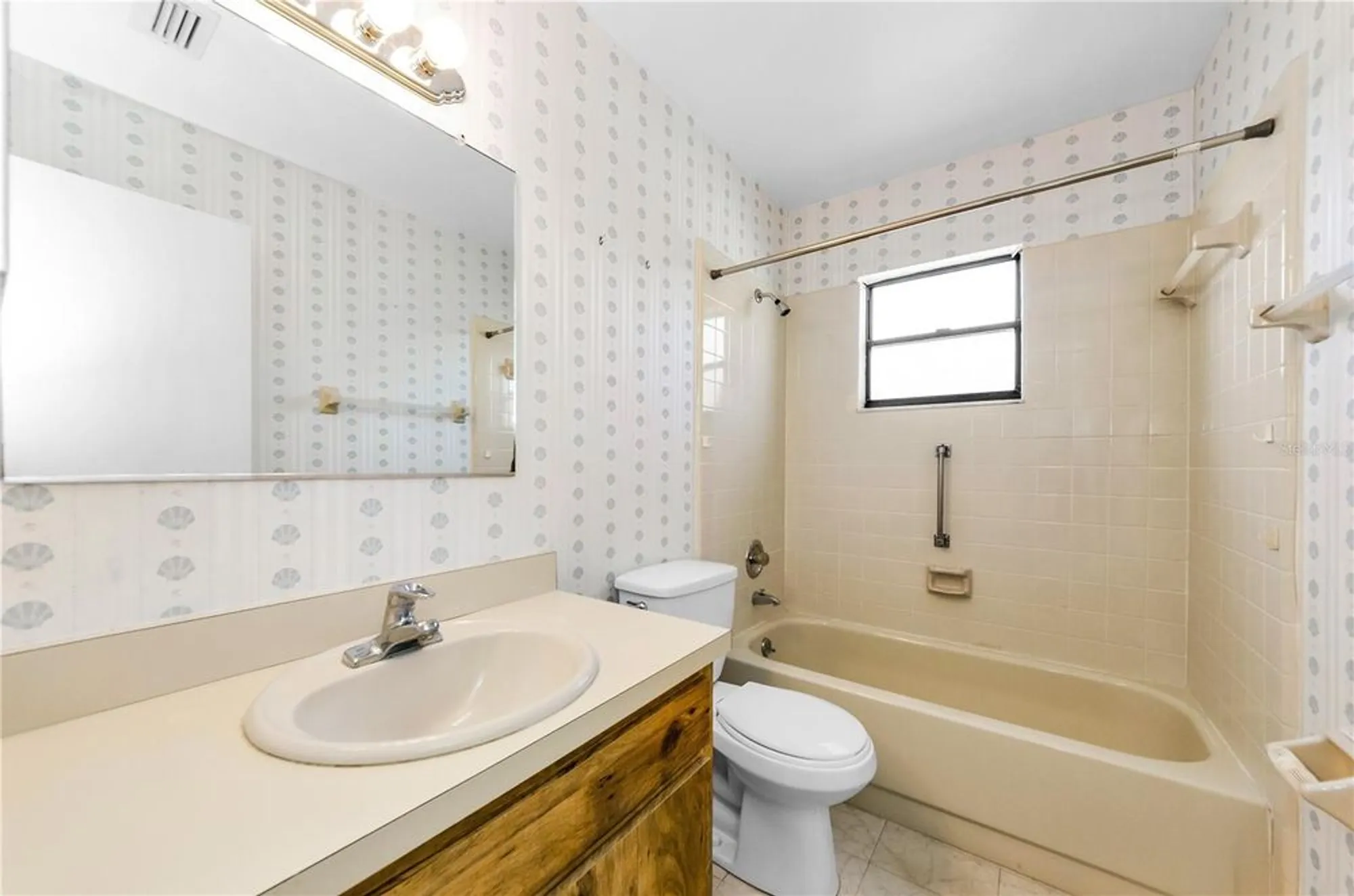 Property Slideshow image 22 of 65 | 675 fort duquesna dr, Sun City Center, FL, 33573