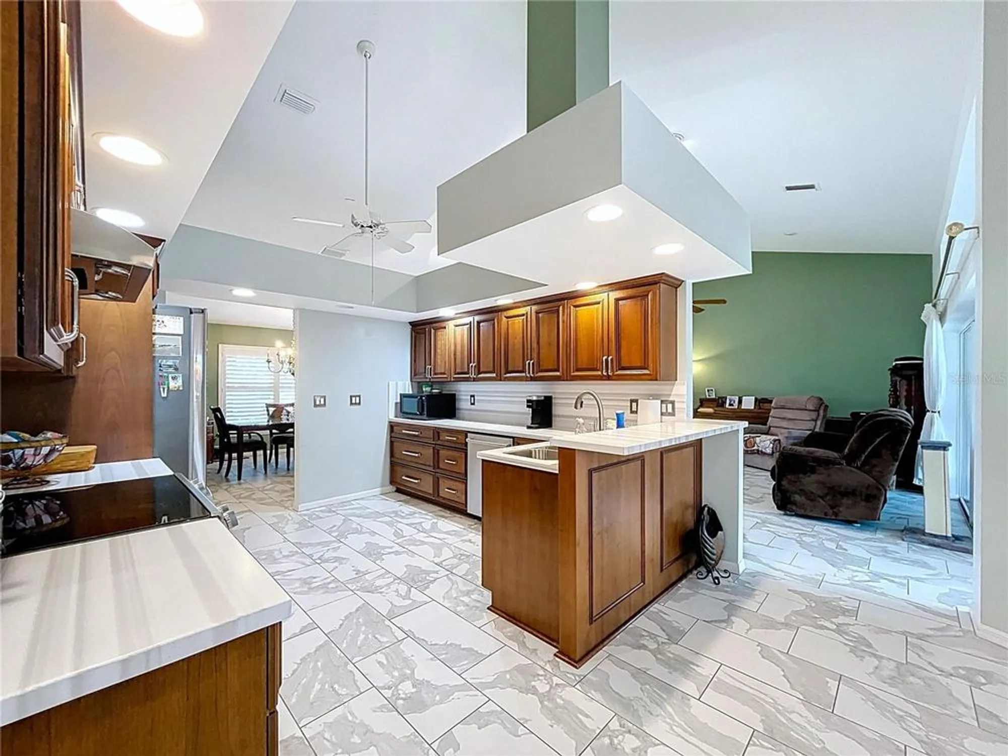 Property Slideshow image 13 of 48 | 9276 ashley dr, Weeki Wachee, FL, 34613