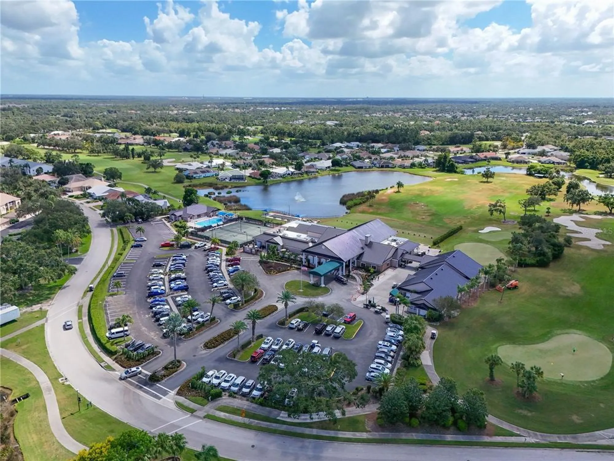 Property Slideshow image 63 of 70 | 6904 drewrys blf apt 803, Bradenton, FL, 34203