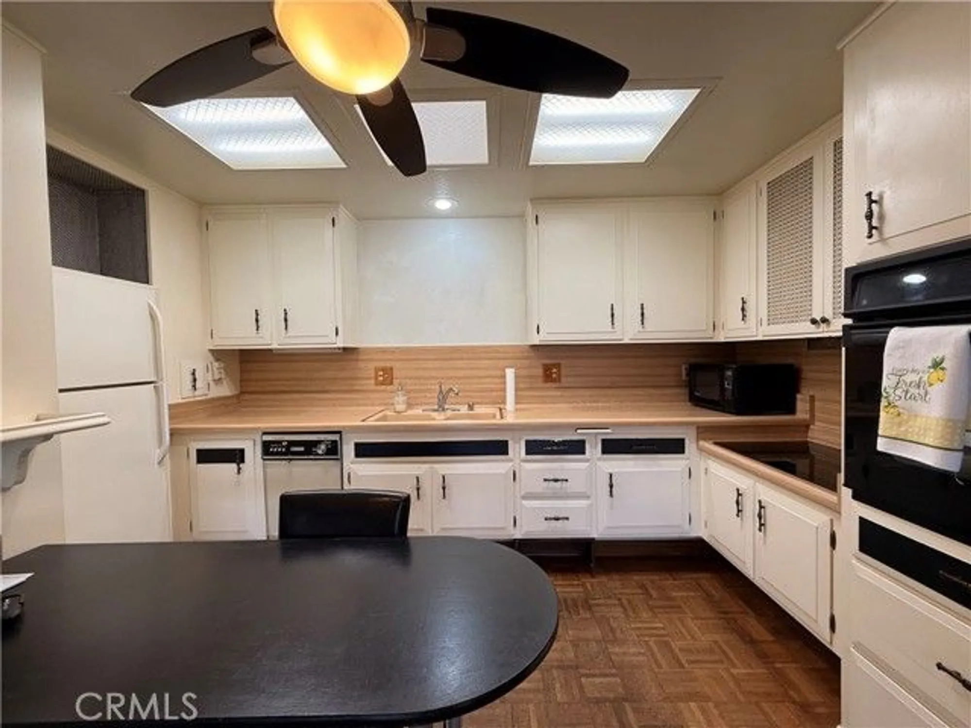 Property Slideshow image 18 of 29 | 1321 prestwick rd apt 147k, Seal Beach, CA, 90740