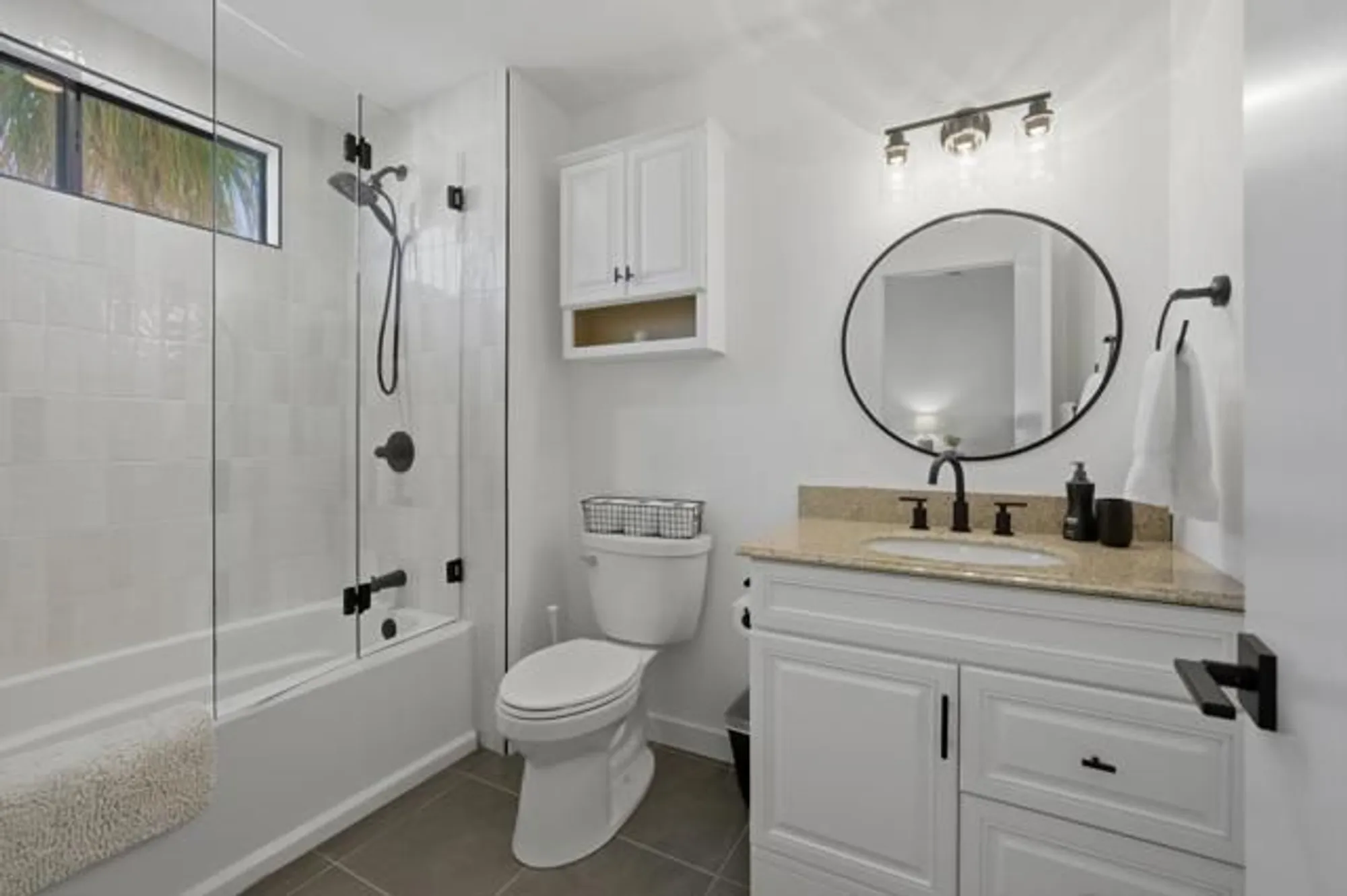 Property Slideshow image 18 of 35 | 54860 oak tree a32, La Quinta, CA, 92253