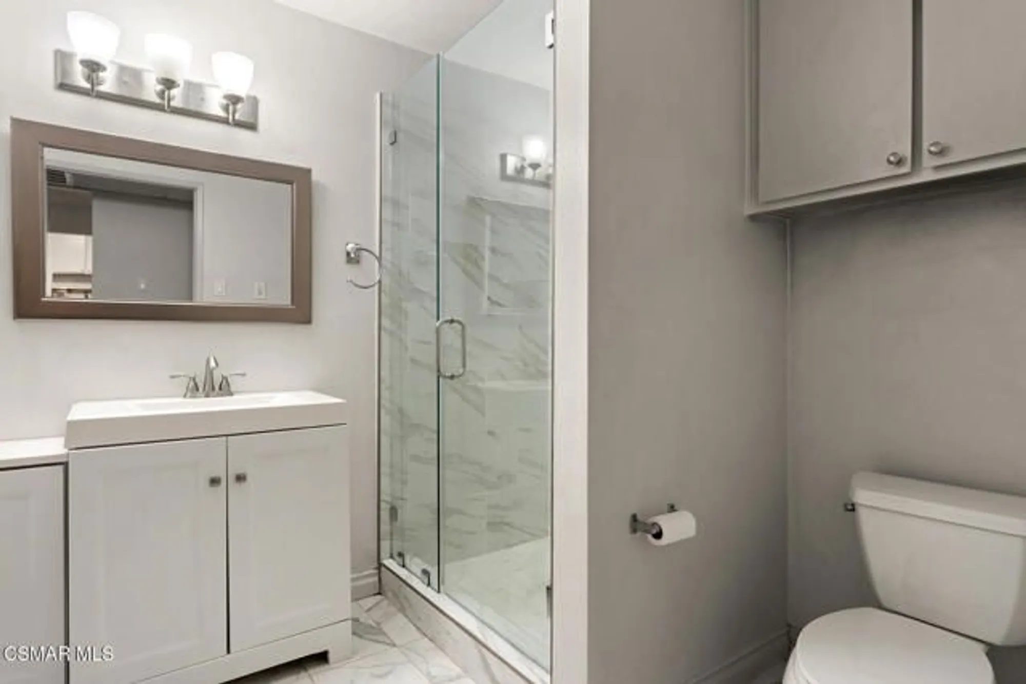 Property Slideshow image 10 of 20 | 327 chestnut hill ct 11, Thousand Oaks, CA, 91360