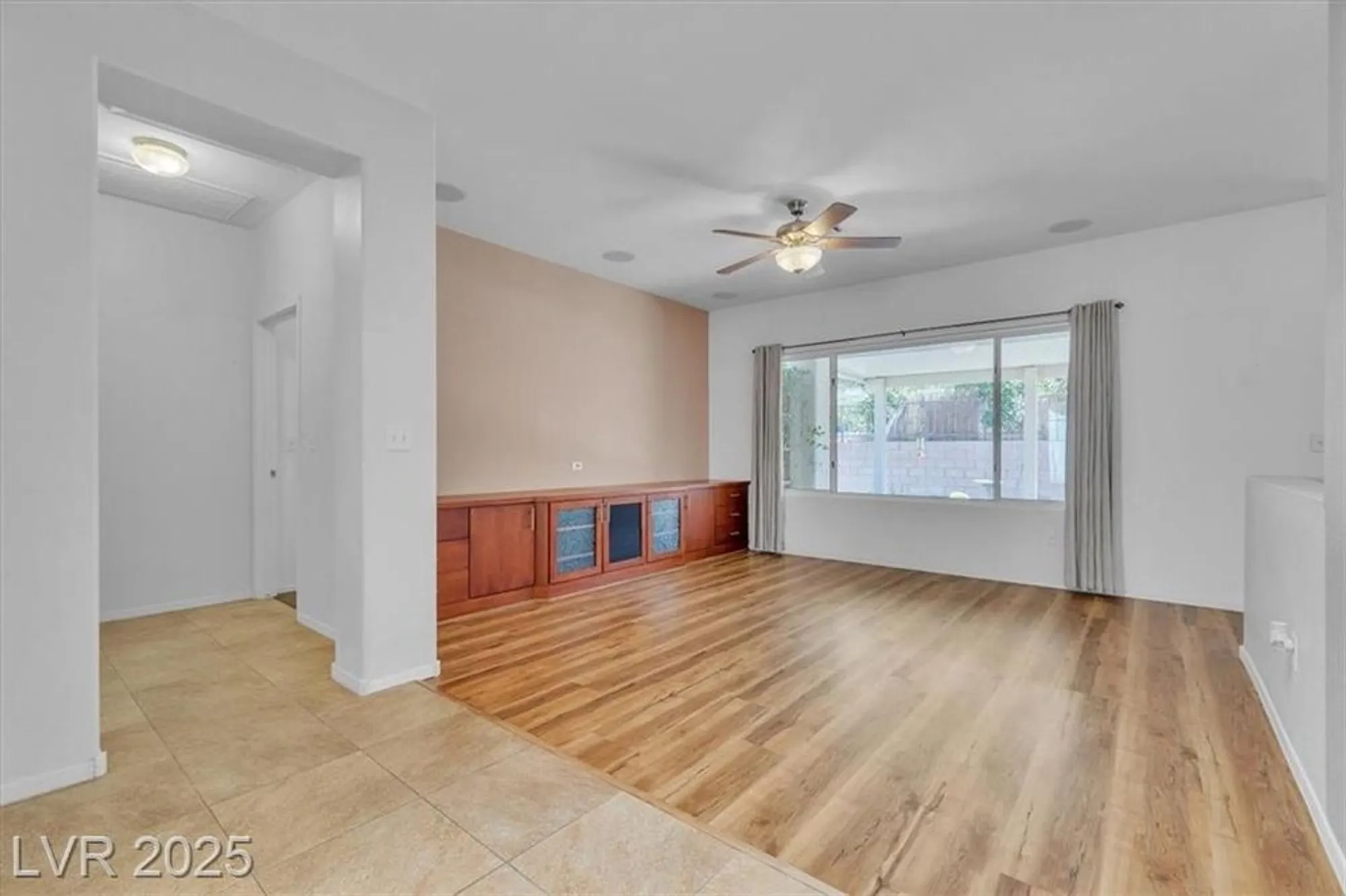 Property Slideshow image 6 of 36 | 2134 colvin run dr, Henderson, NV, 89052