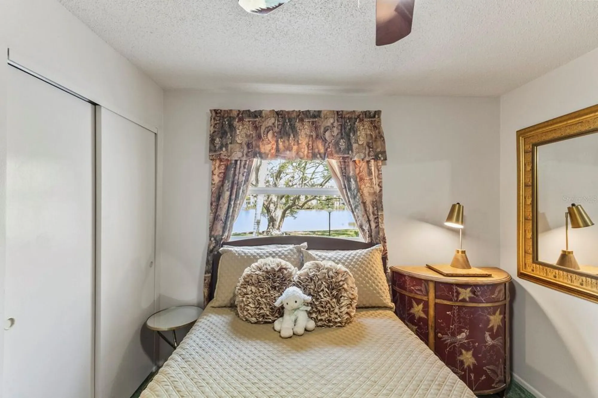 Property Slideshow image 18 of 35 | 4015 lake bayshore dr # 108, Bradenton, FL, 34205