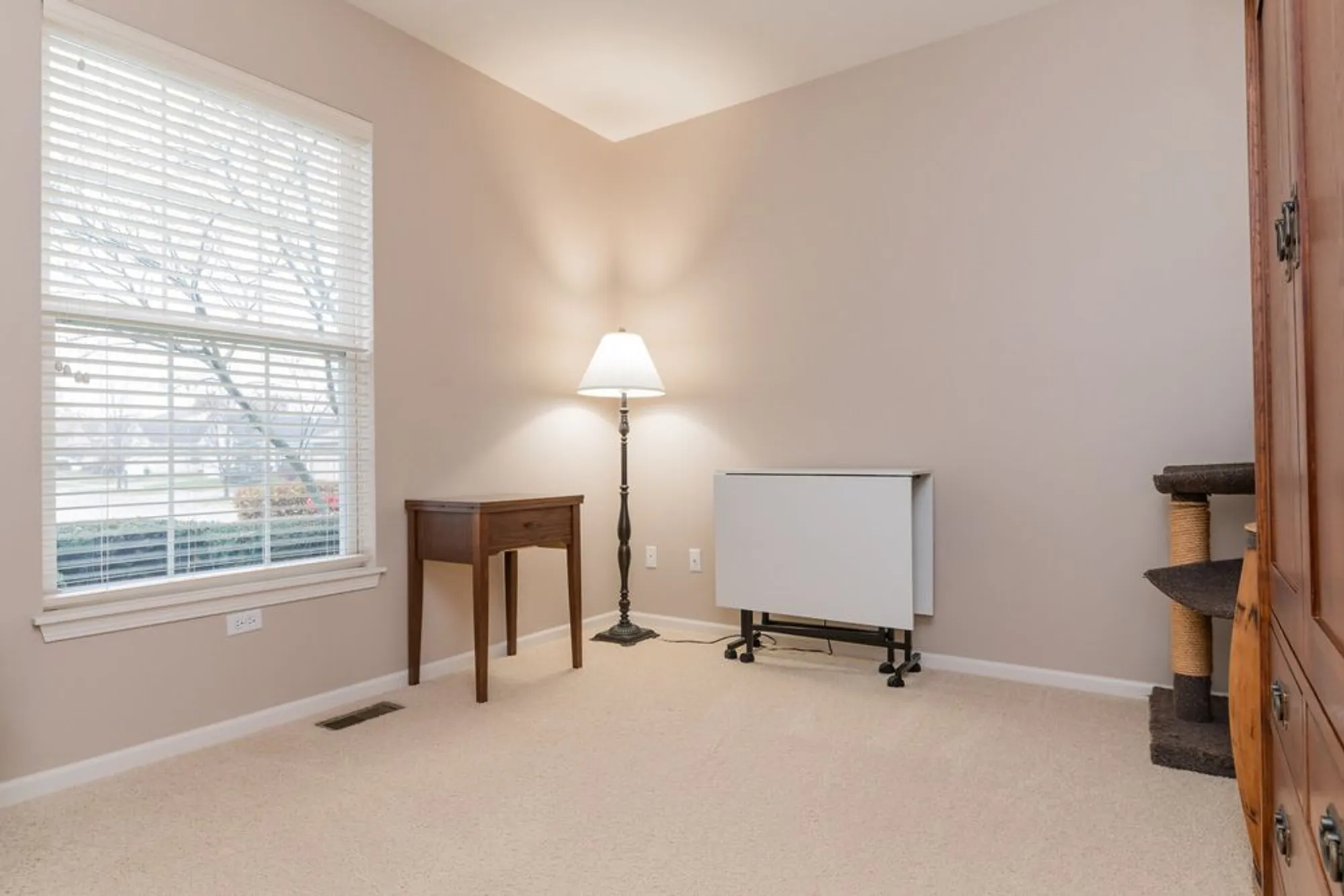 Property Slideshow image 14 of 44 | , Huntley, IL, 60142