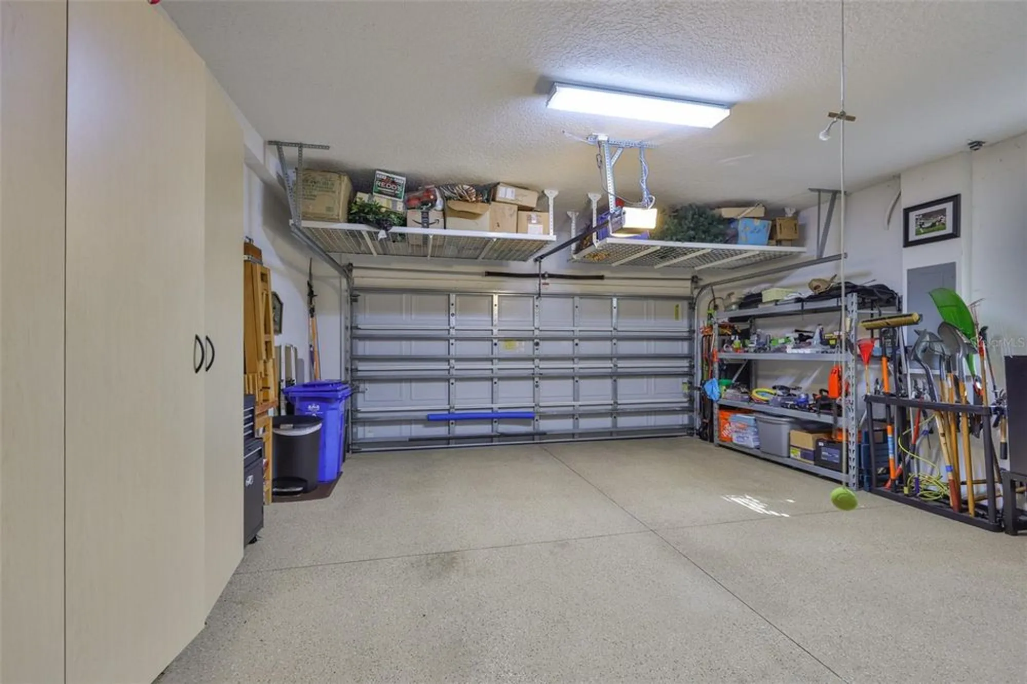 Property Slideshow image 29 of 63 | 2044 sifield greens way, Sun City Center, FL, 33573