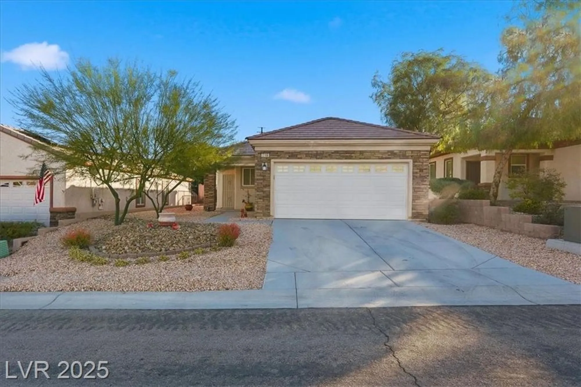 Property Slideshow image 2 of 34 | 2508 nashira st, Henderson, NV, 89044