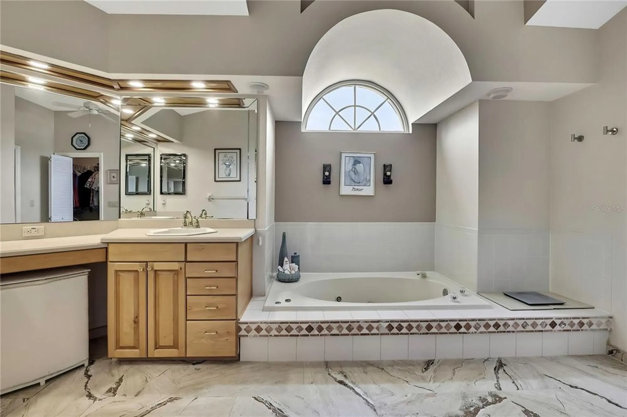 Property Slideshow image 32 of 79 | 9346 southern belle dr, Weeki Wachee, FL, 34613