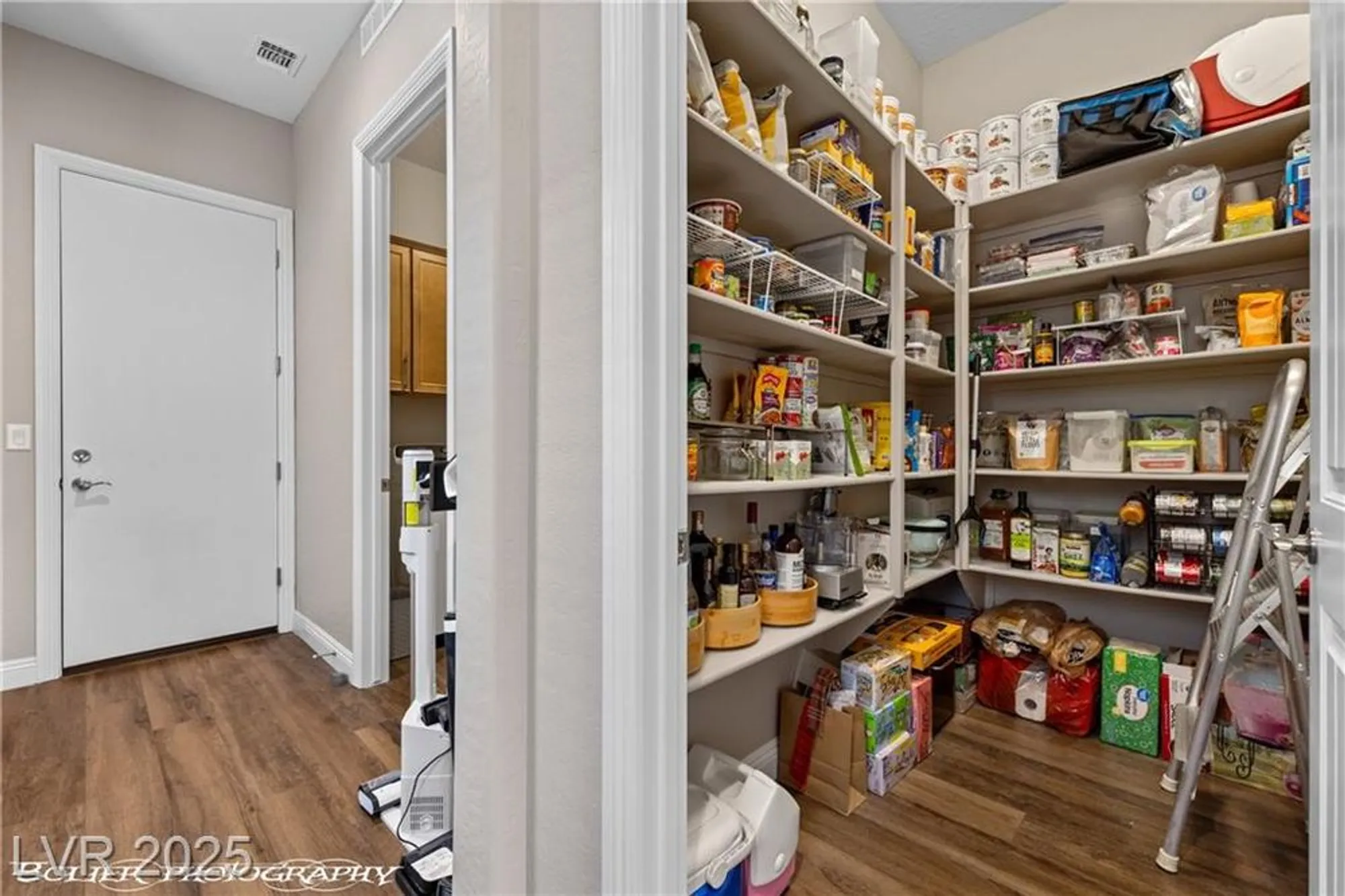 Property Slideshow image 38 of 72 | 1227 dome peak cir, Mesquite, NV, 89034