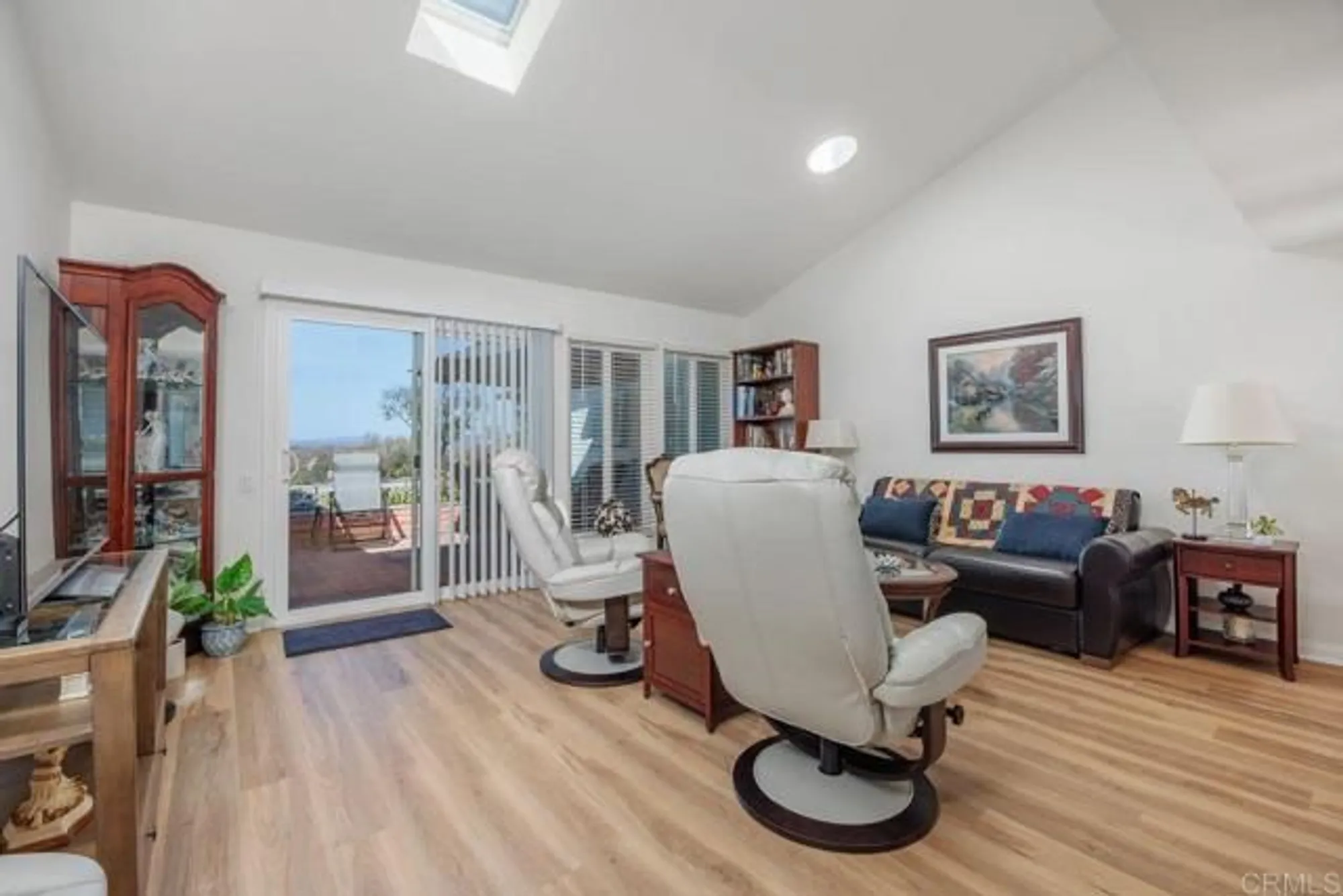 Property Slideshow image 13 of 49 | 3685 vista campana 58, Oceanside, CA, 92057