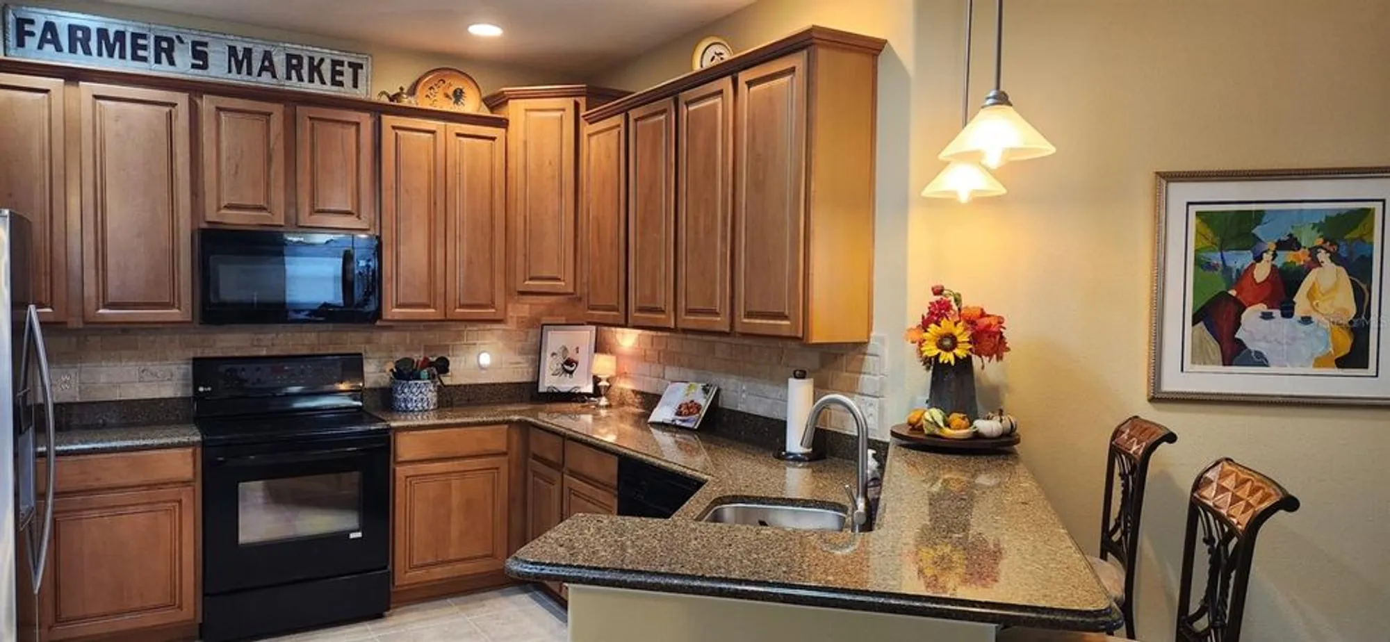 Property Slideshow image 2 of 31 | 237 mystic falls dr, Apollo Beach, FL, 33572