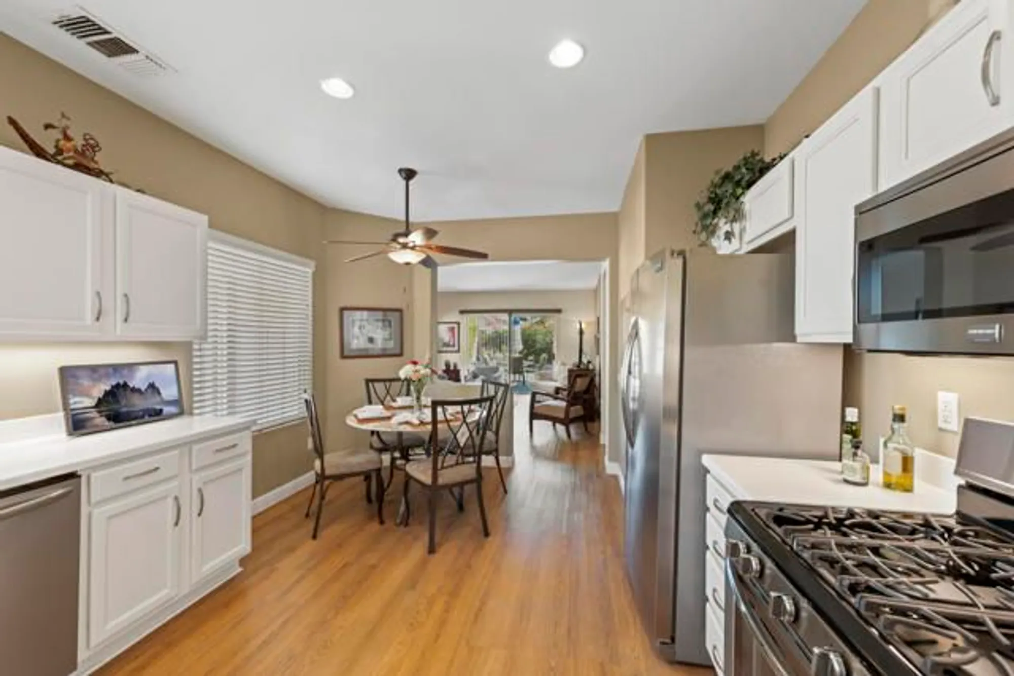 Property Slideshow image 9 of 32 | 78698 rockwell cir, Palm Desert, CA, 92211